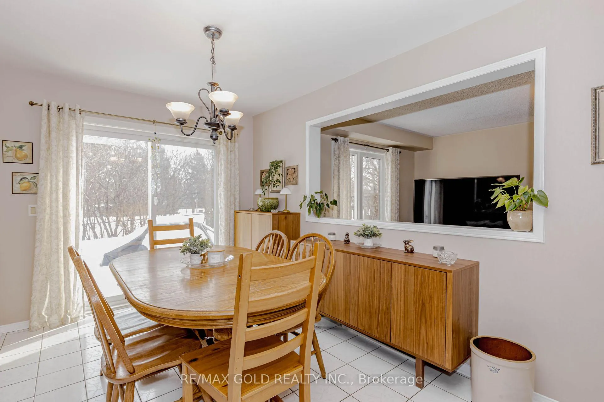 Photo 18 of 90 Newdale Place, Brampton, Westgate — HOMEH