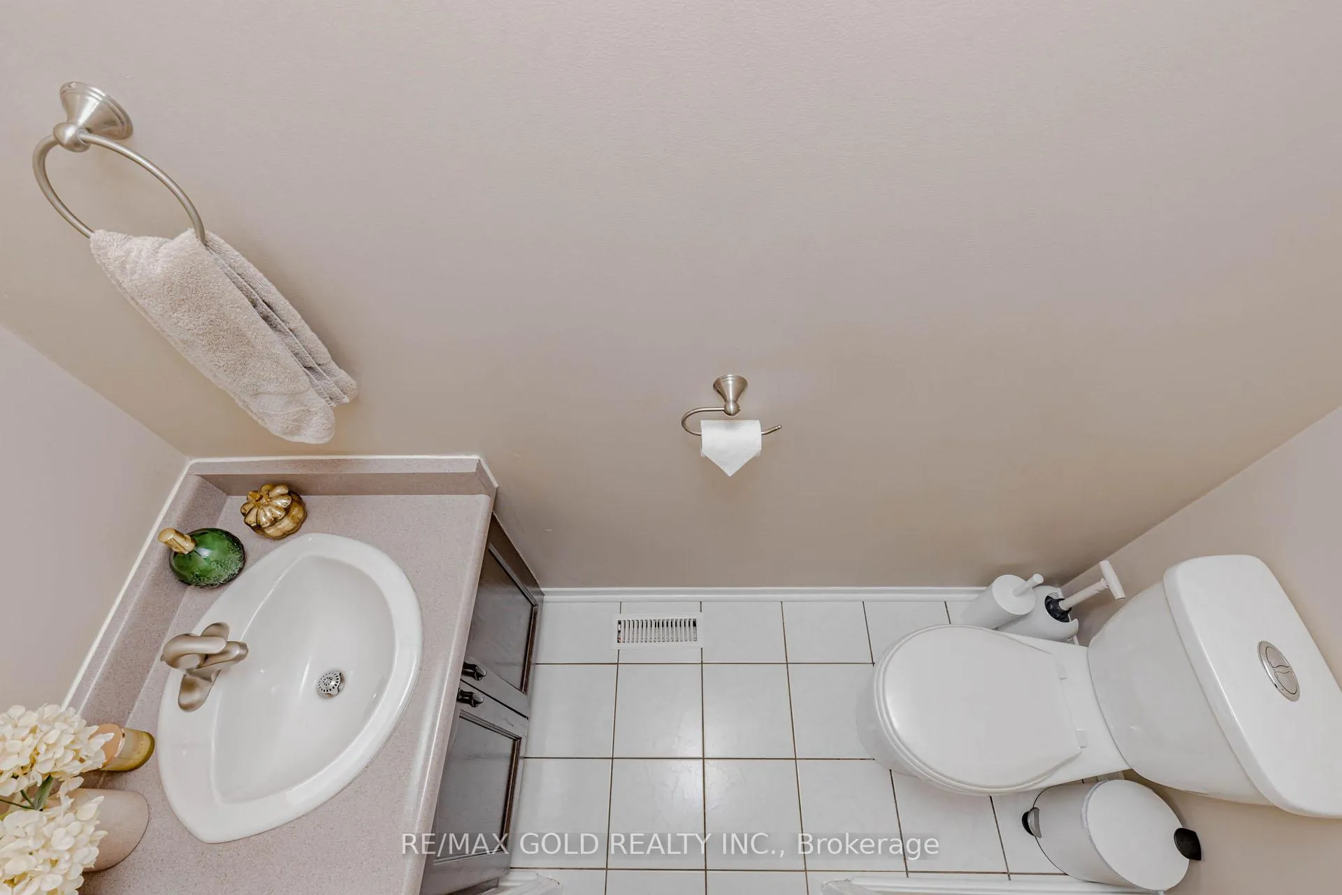 Photo 27 of 90 Newdale Place, Brampton, Westgate — HOMEH