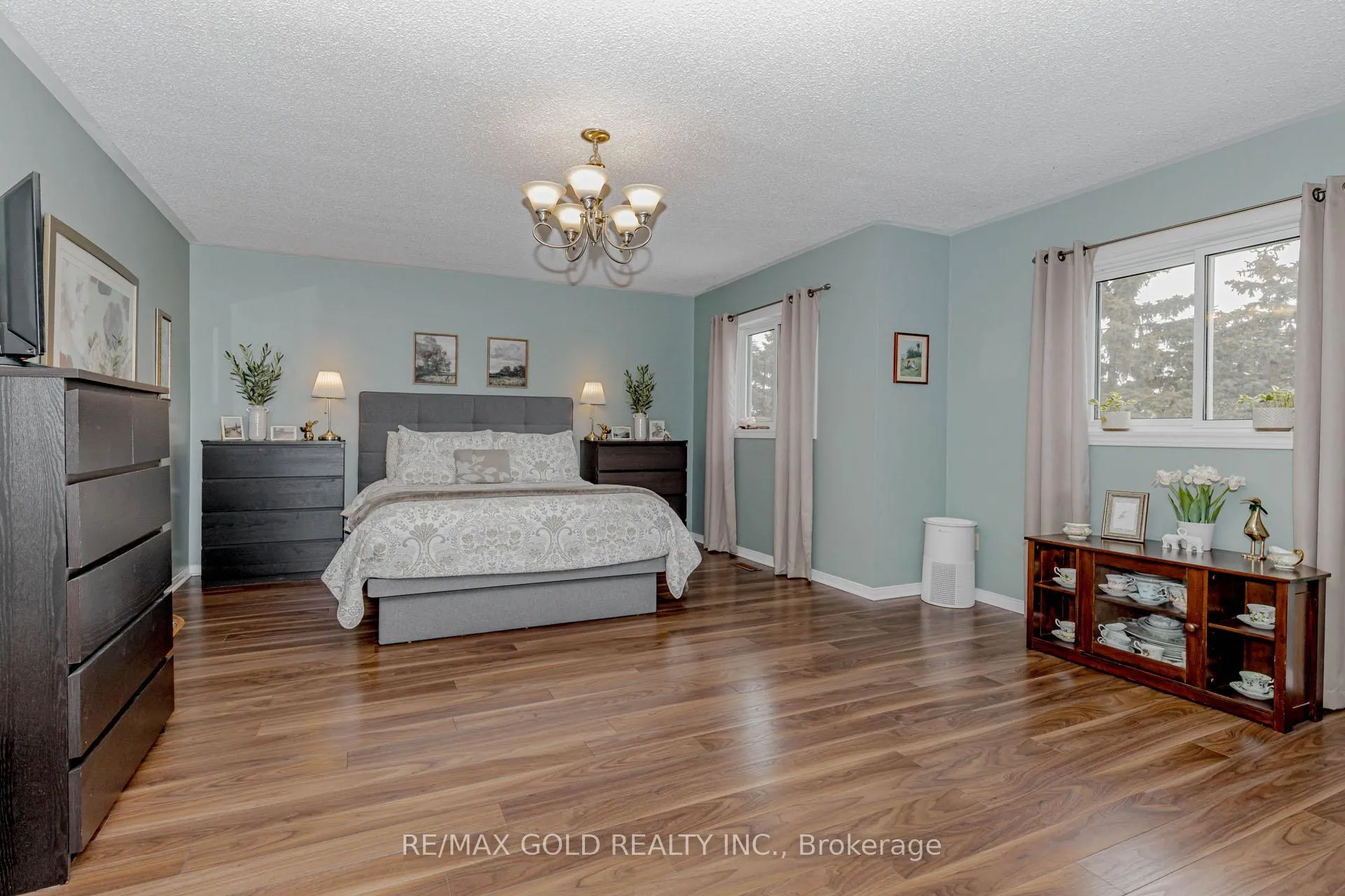 Photo 30 of 90 Newdale Place, Brampton, Westgate — HOMEH