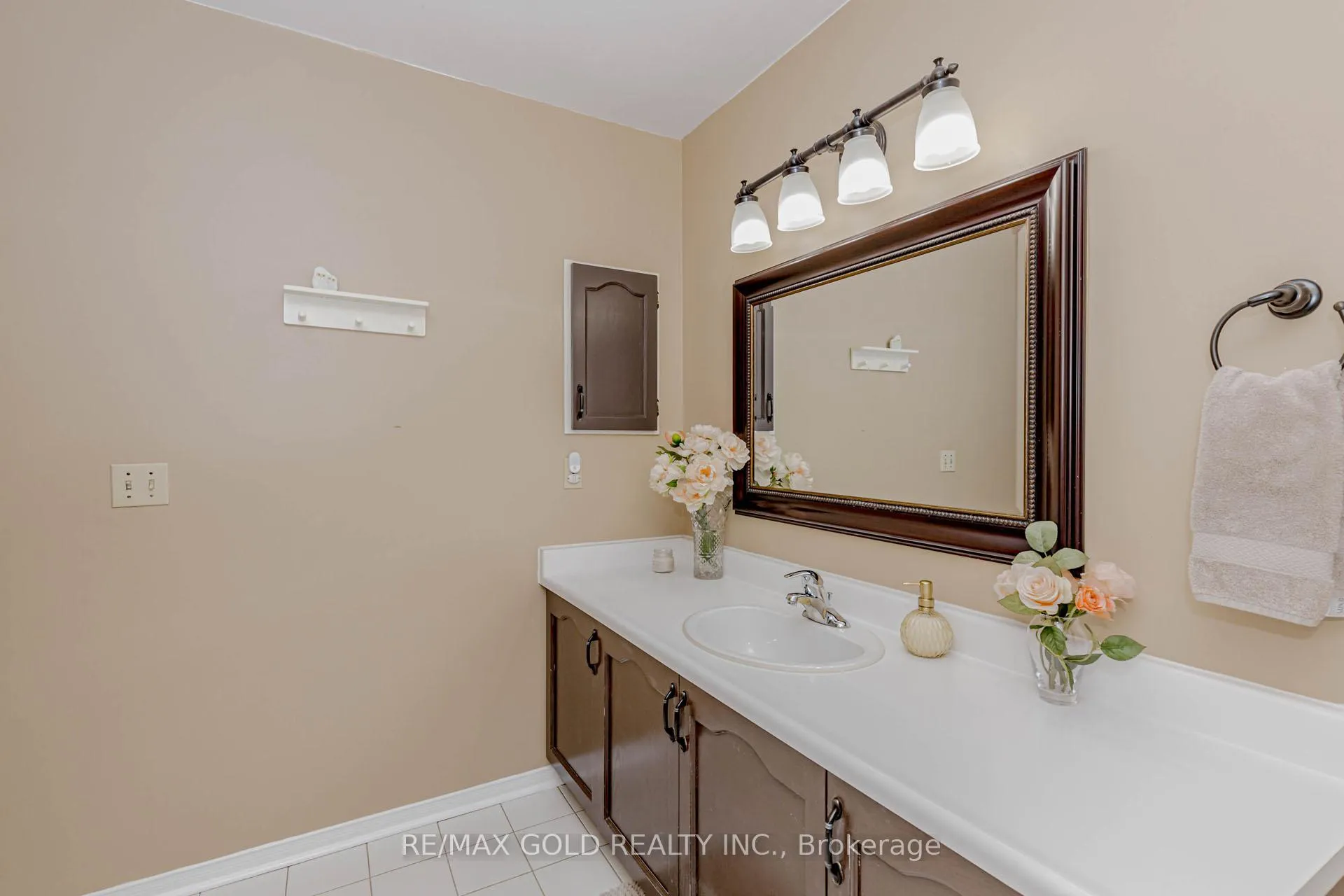 Photo 36 of 90 Newdale Place, Brampton, Westgate — HOMEH