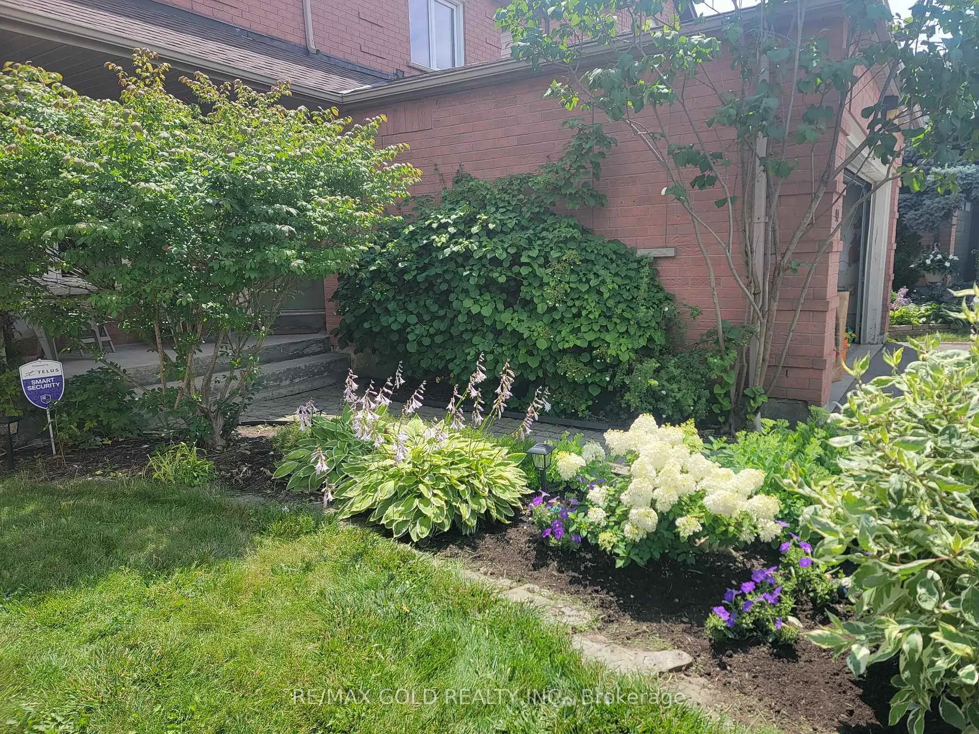 Photo 47 of 90 Newdale Place, Brampton, Westgate — HOMEH