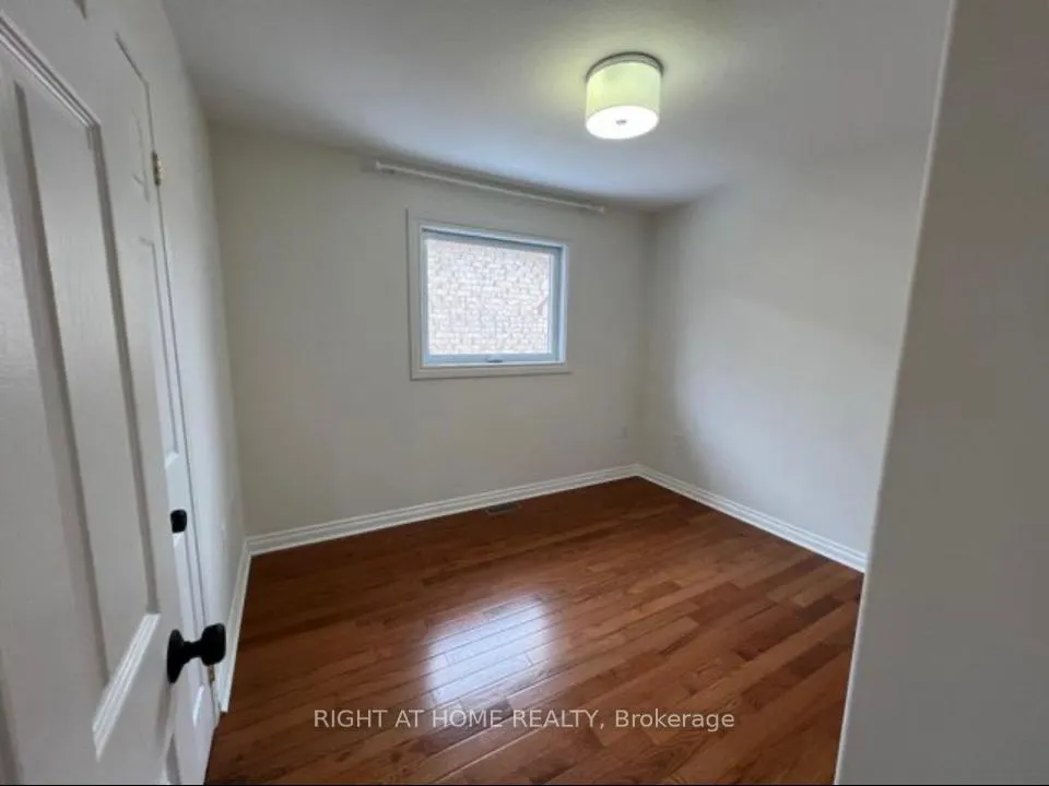 Photo 9 of Unit #MAIN, 13 Forest Dale Drive, Barrie, Little Lake — HOMEH