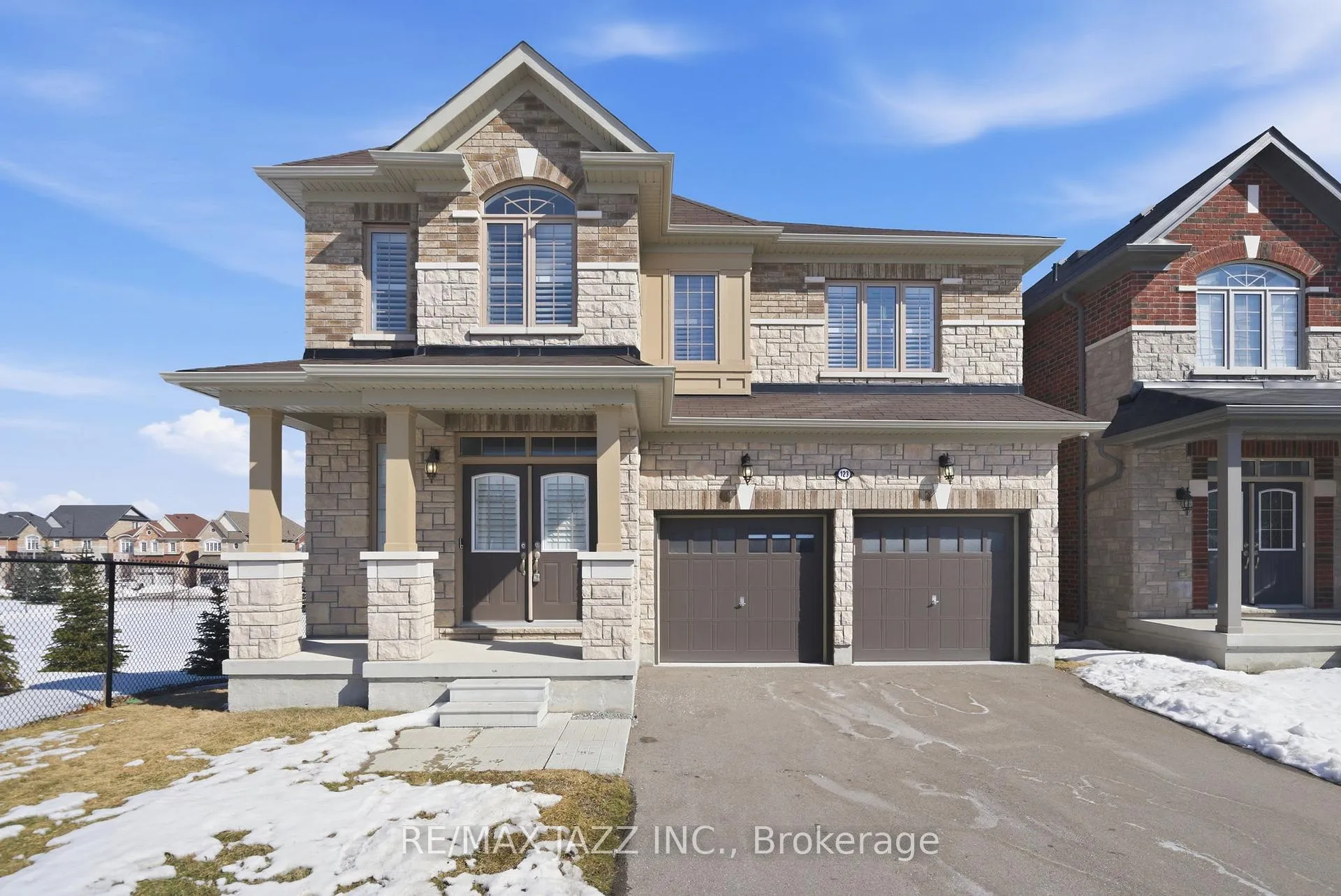 Photo 1 of 123 Woolacott Lane, Clarington, Bowmanville — HOMEH