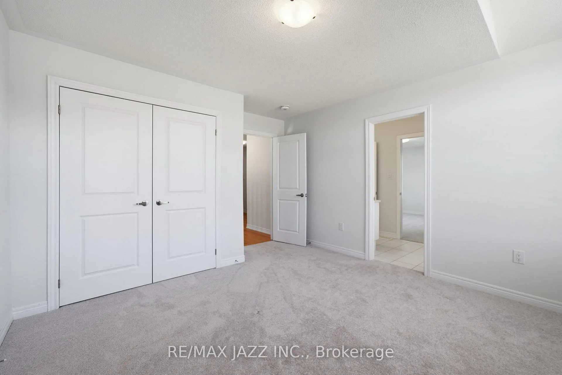 Photo 29 of 123 Woolacott Lane, Clarington, Bowmanville — HOMEH