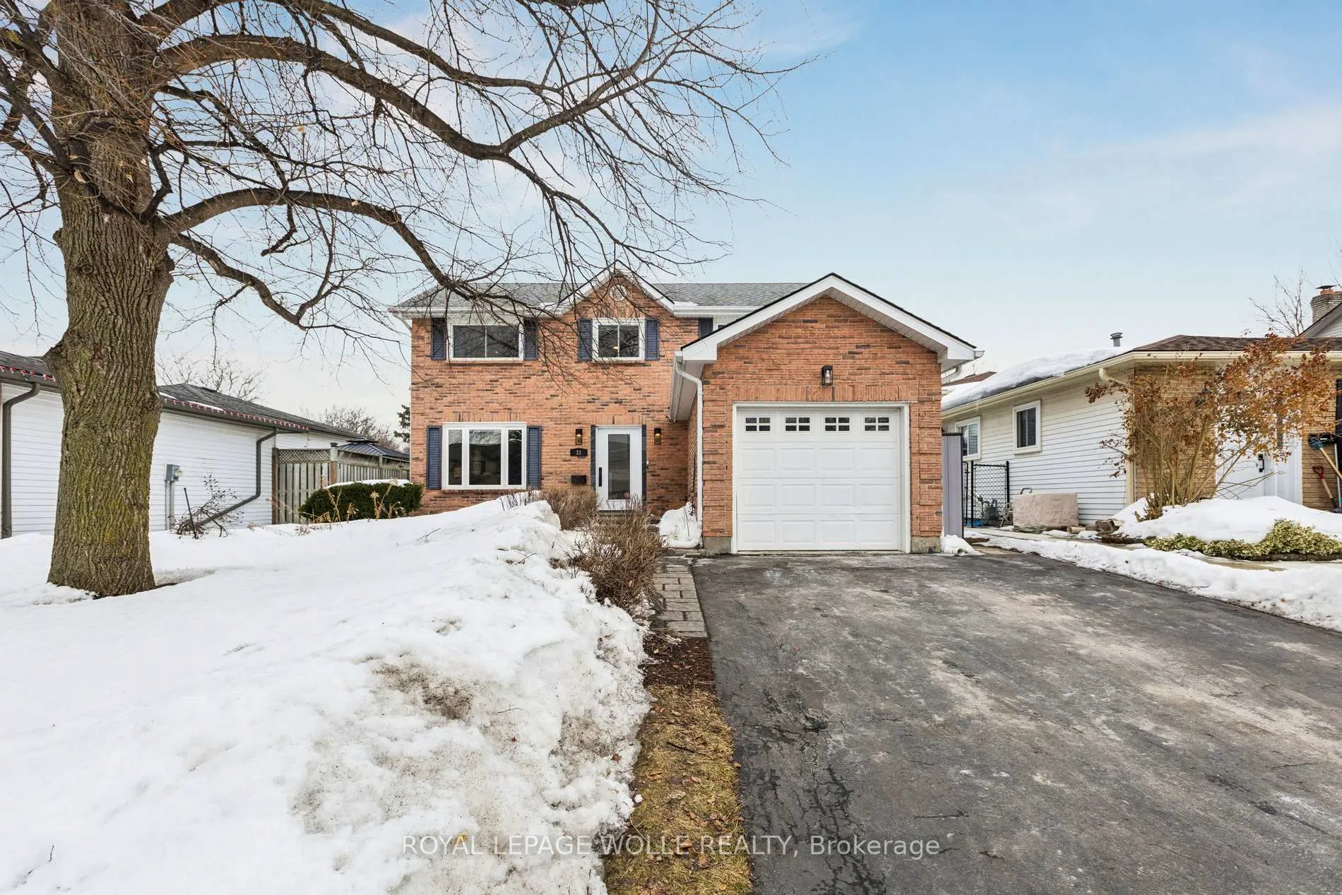Photo 1 of 31 Cedar Crest Street, Kitchener — HOMEH