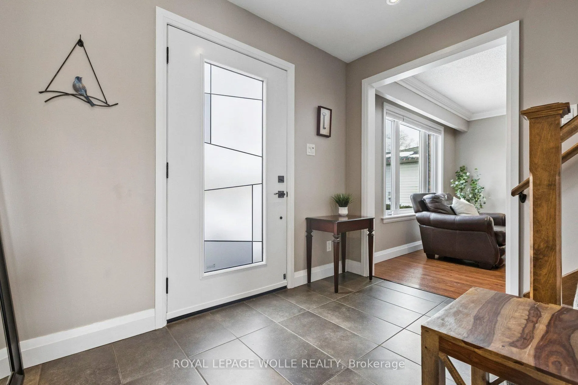 Photo 3 of 31 Cedar Crest Street, Kitchener — HOMEH