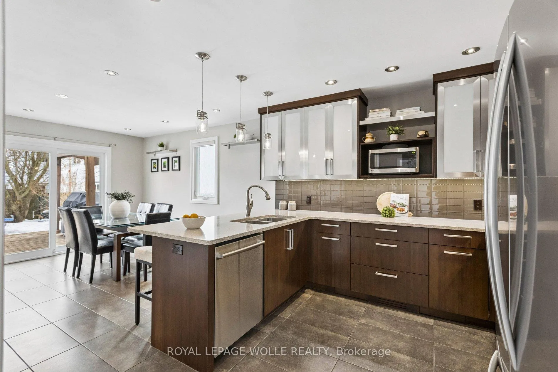 Photo 8 of 31 Cedar Crest Street, Kitchener — HOMEH