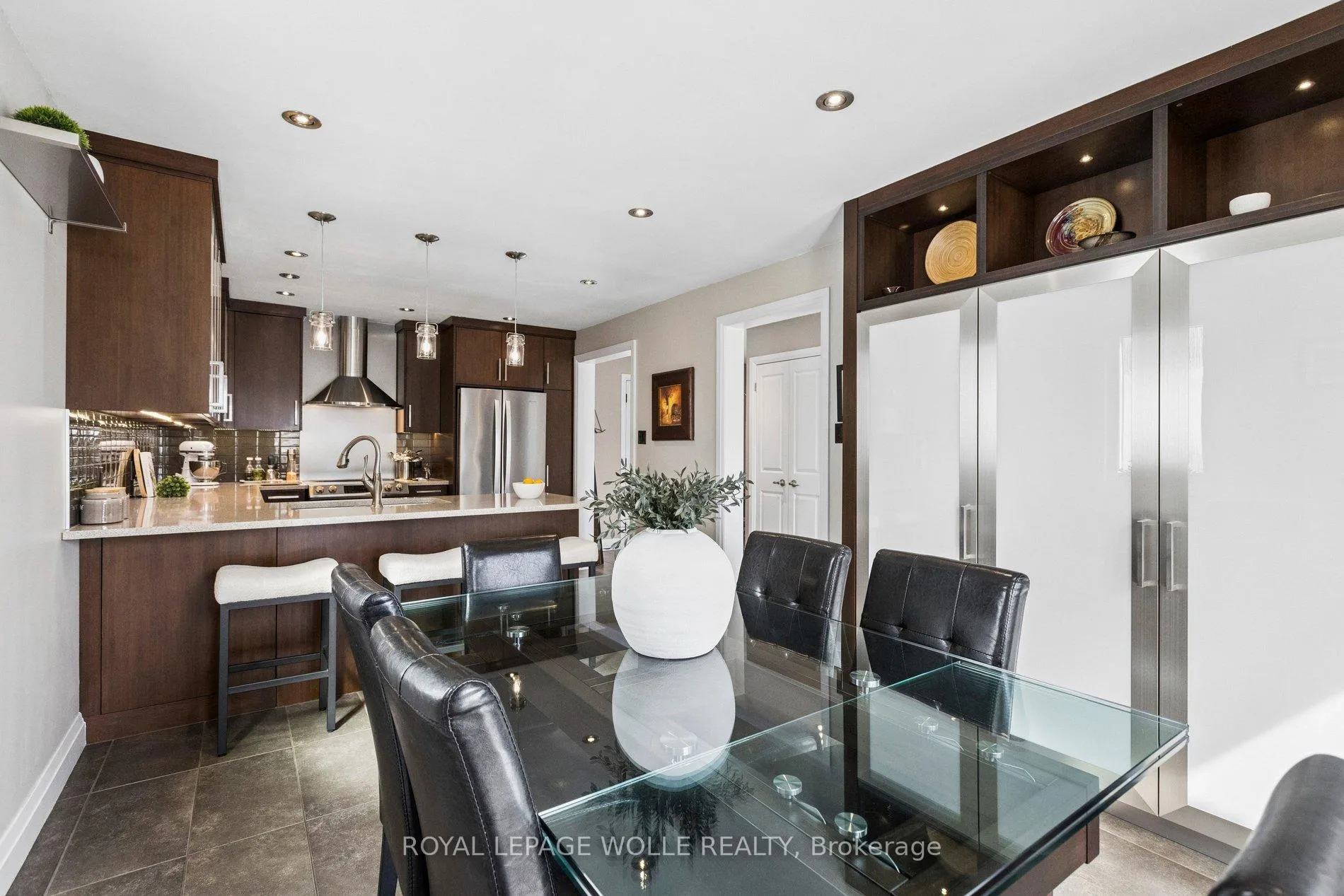 Photo 13 of 31 Cedar Crest Street, Kitchener — HOMEH