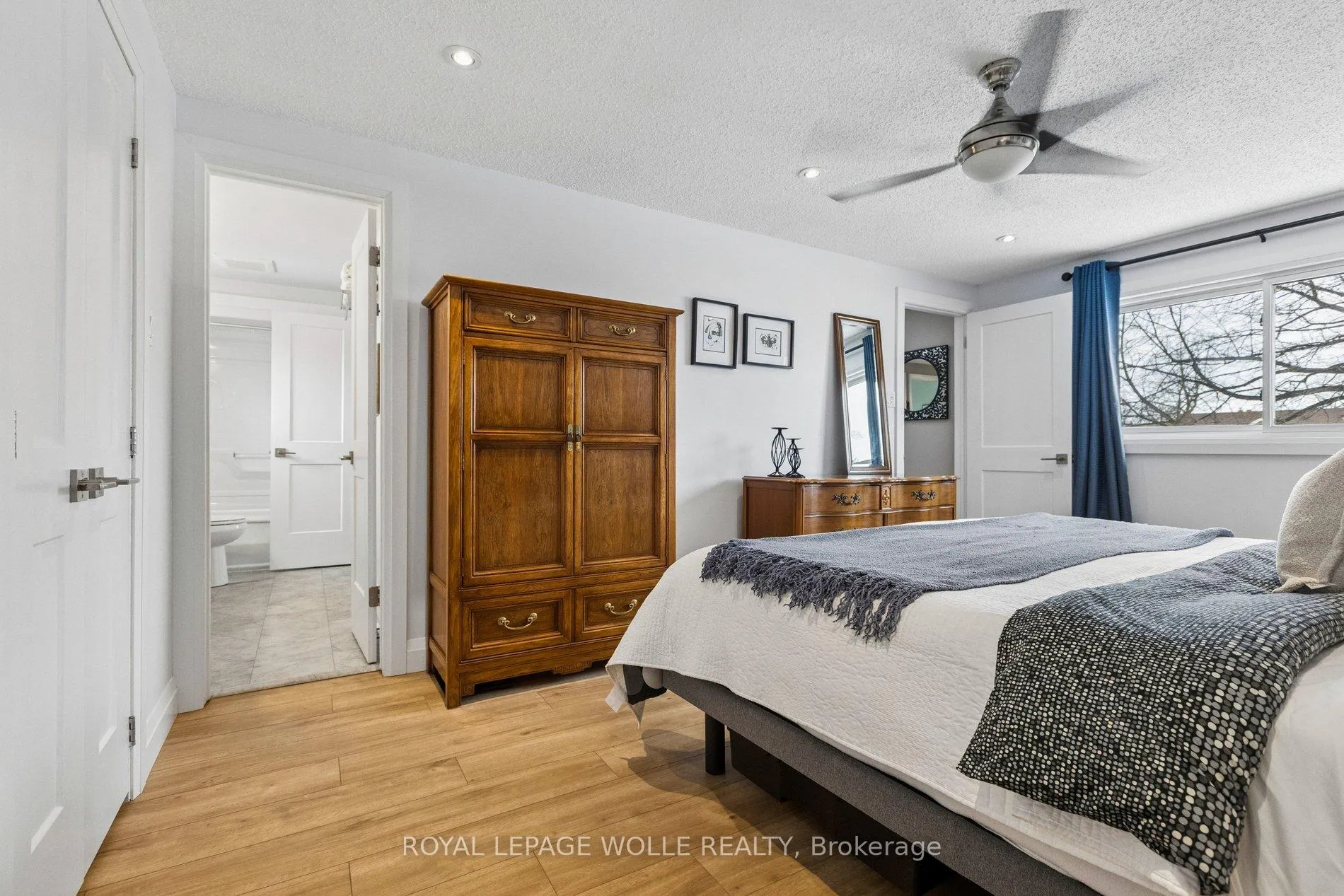 Photo 17 of 31 Cedar Crest Street, Kitchener — HOMEH