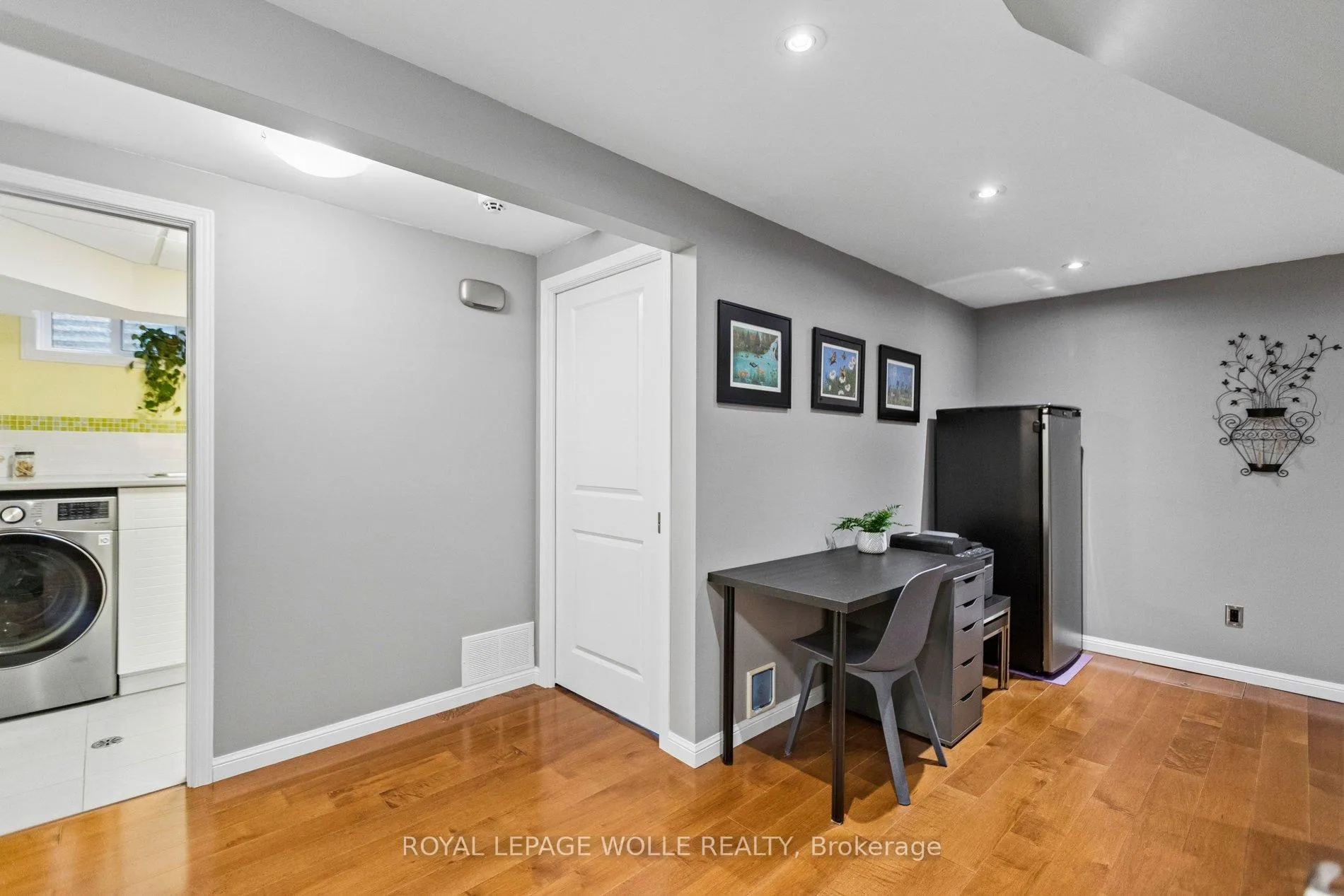 Photo 29 of 31 Cedar Crest Street, Kitchener — HOMEH