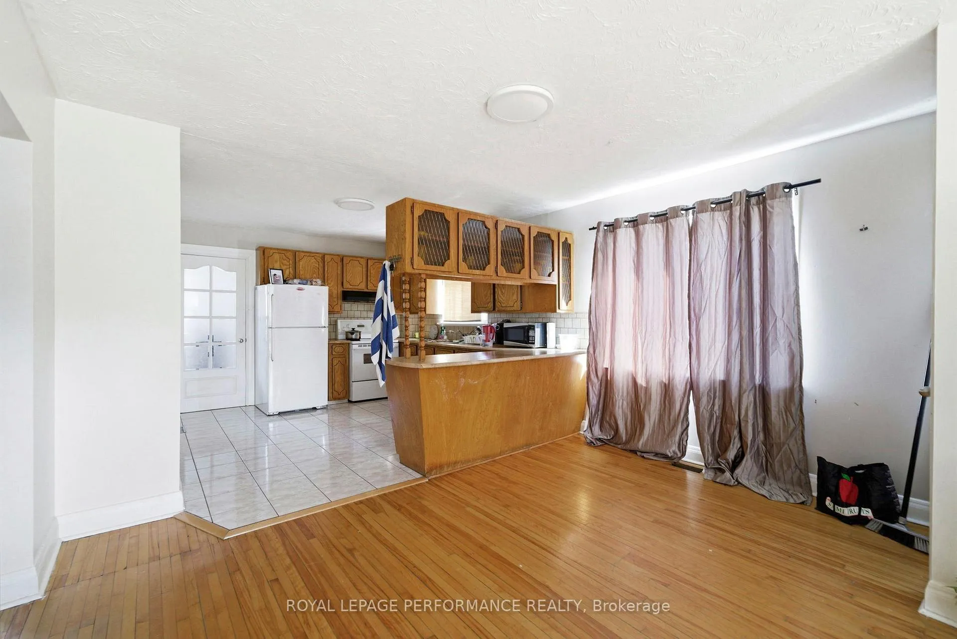 Photo 9 of 202 Alice Street, Cornwall — HOMEH