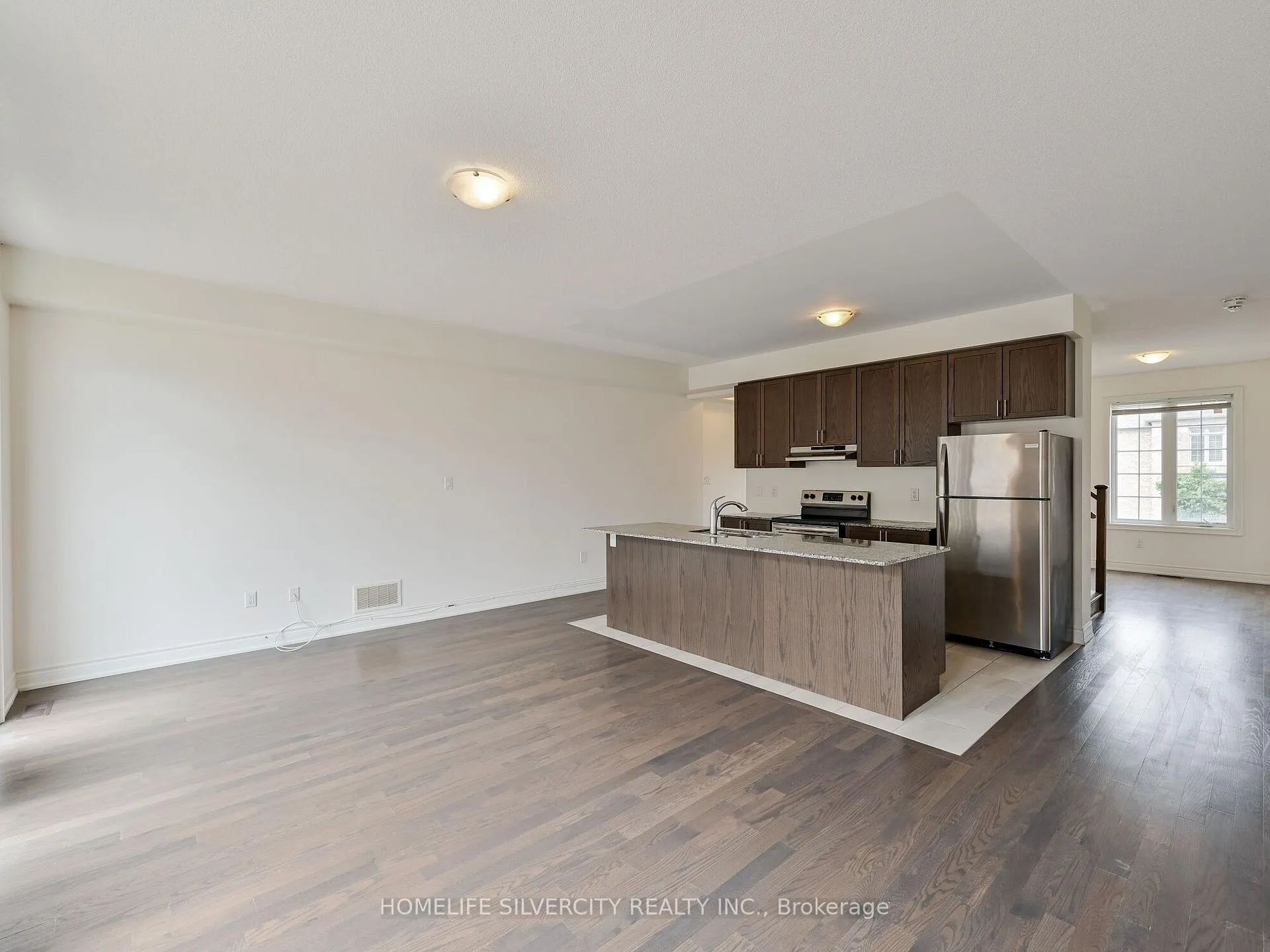 Photo 8 of 23 Temple Manor Road, Brampton, Bram West — HOMEH
