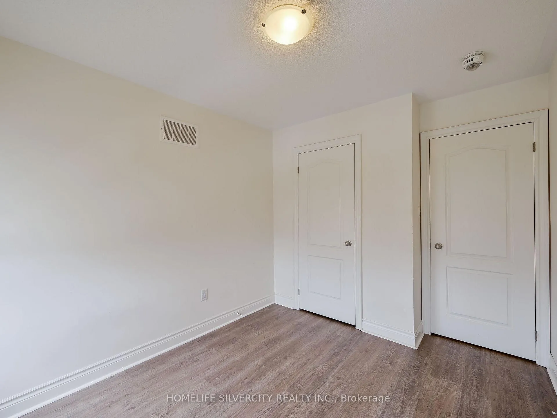 Photo 20 of 23 Temple Manor Road, Brampton, Bram West — HOMEH