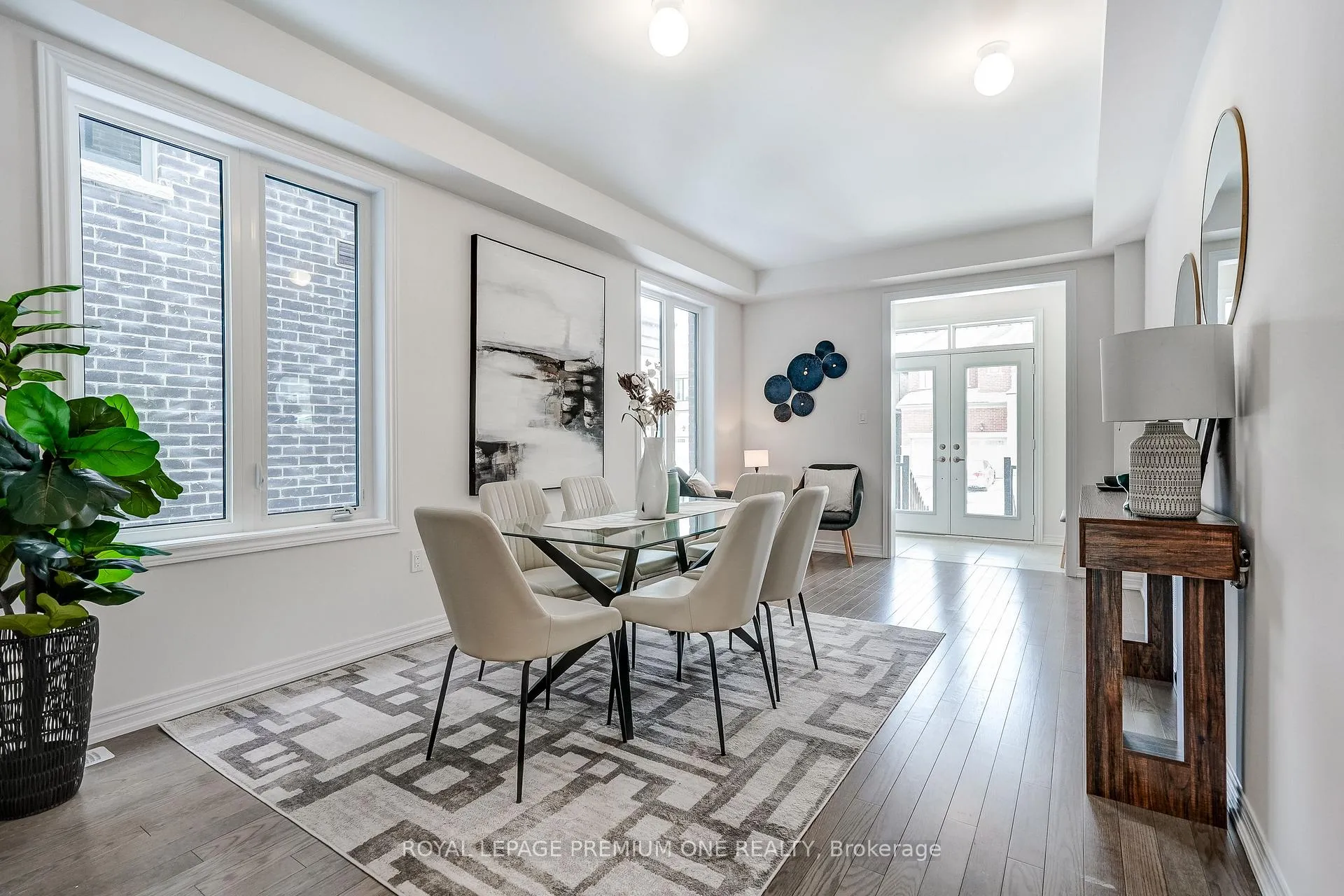 Photo 10 of 445 Kennedy Circle, Milton, Cobban — HOMEH