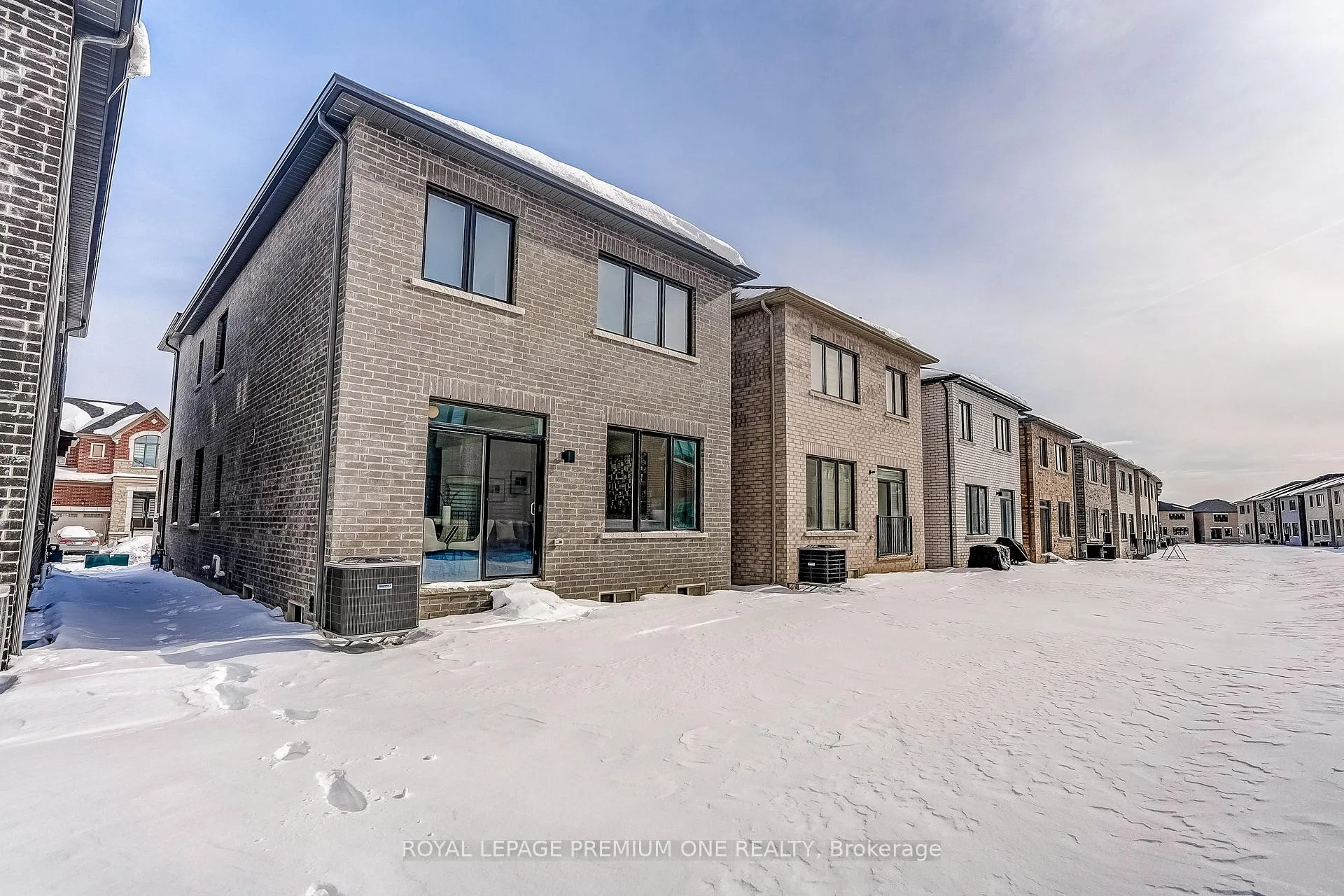 Photo 41 of 445 Kennedy Circle, Milton, Cobban — HOMEH