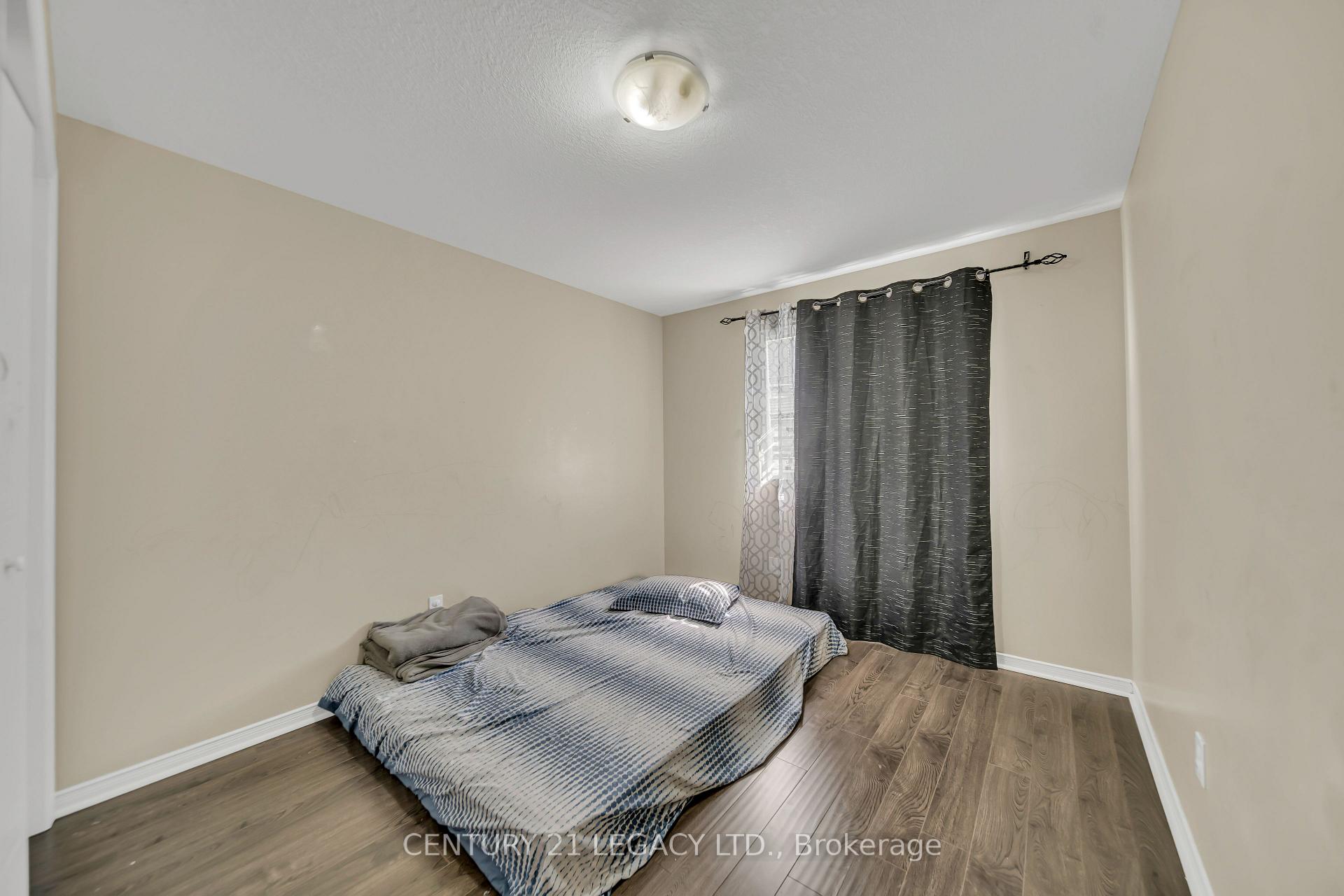 Photo 5 of 217 Cotton Grass Street, Kitchener — HOMEH