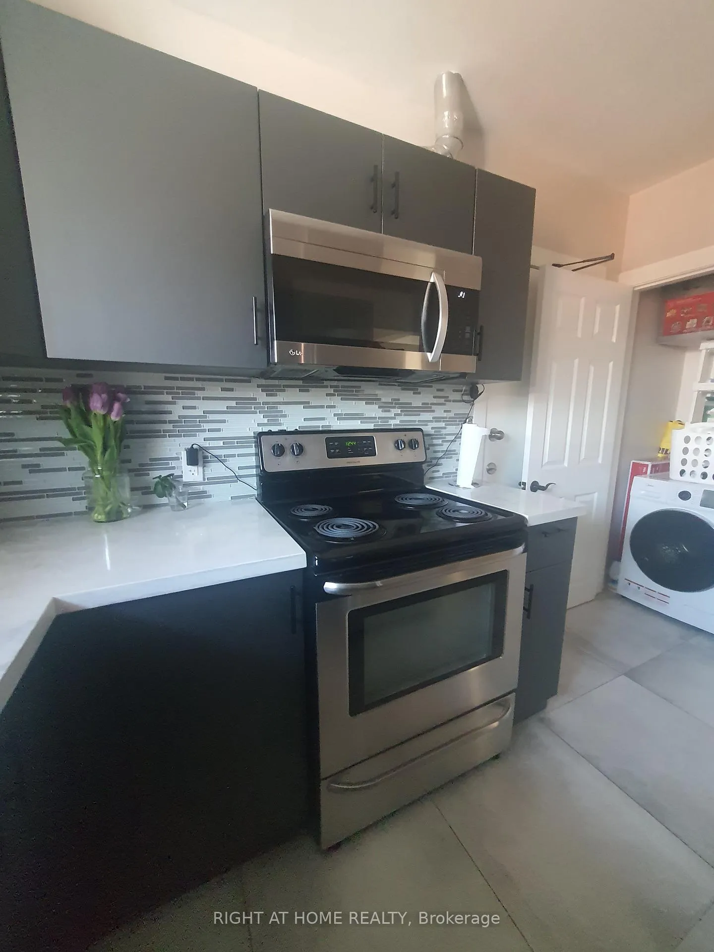 Photo 1 of Unit 3, 165 Berry Road, Etobicoke, Stonegate-Queensway — HOMEH
