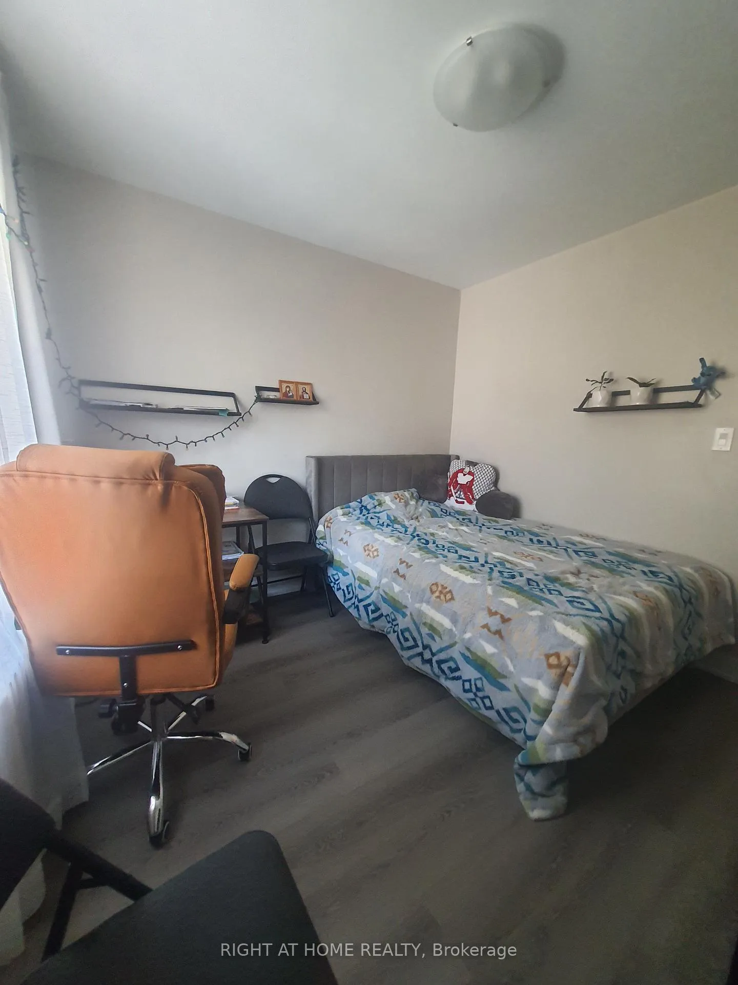 Photo 6 of Unit 3, 165 Berry Road, Etobicoke, Stonegate-Queensway — HOMEH