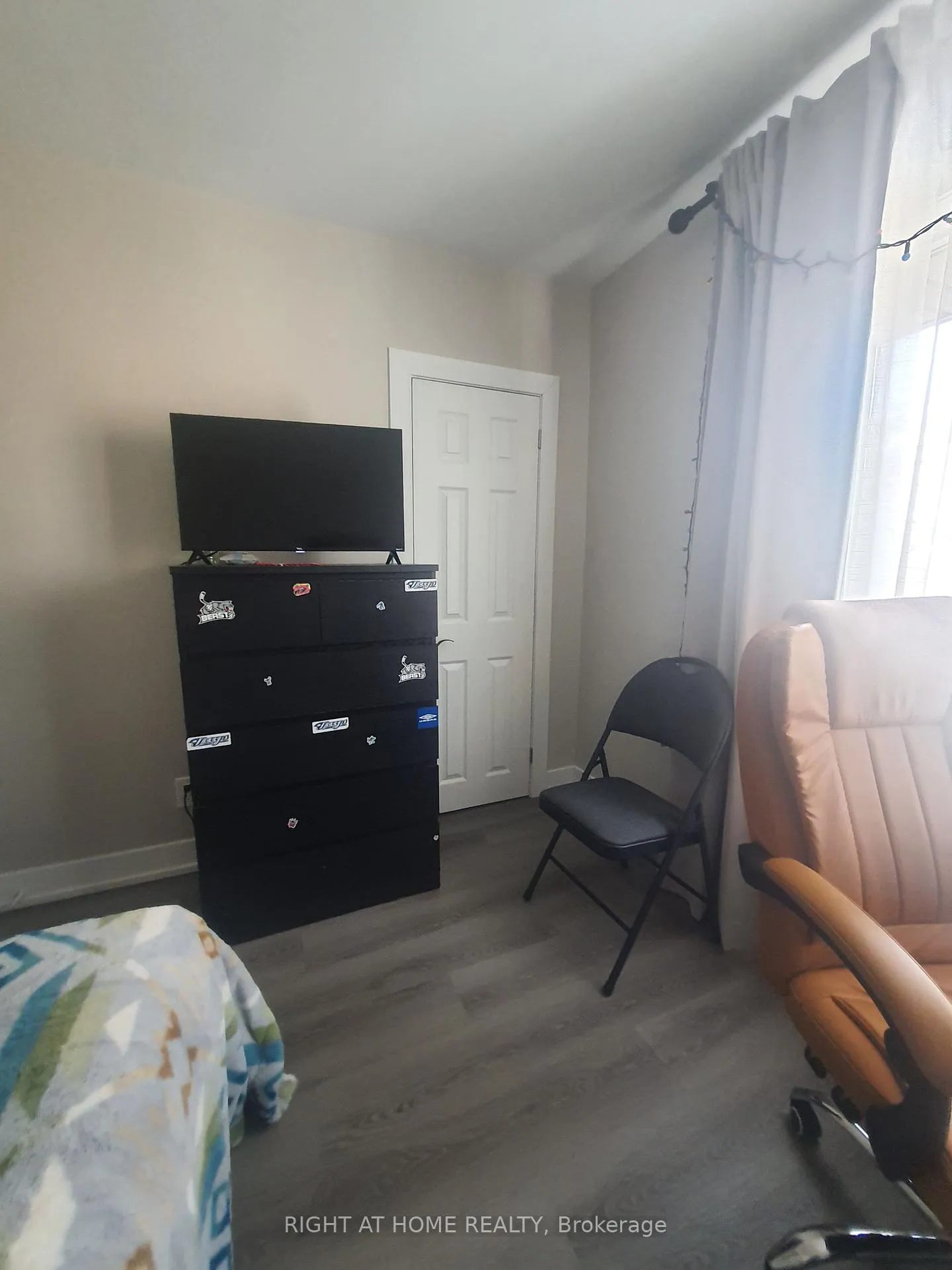 Photo 7 of Unit 3, 165 Berry Road, Etobicoke, Stonegate-Queensway — HOMEH