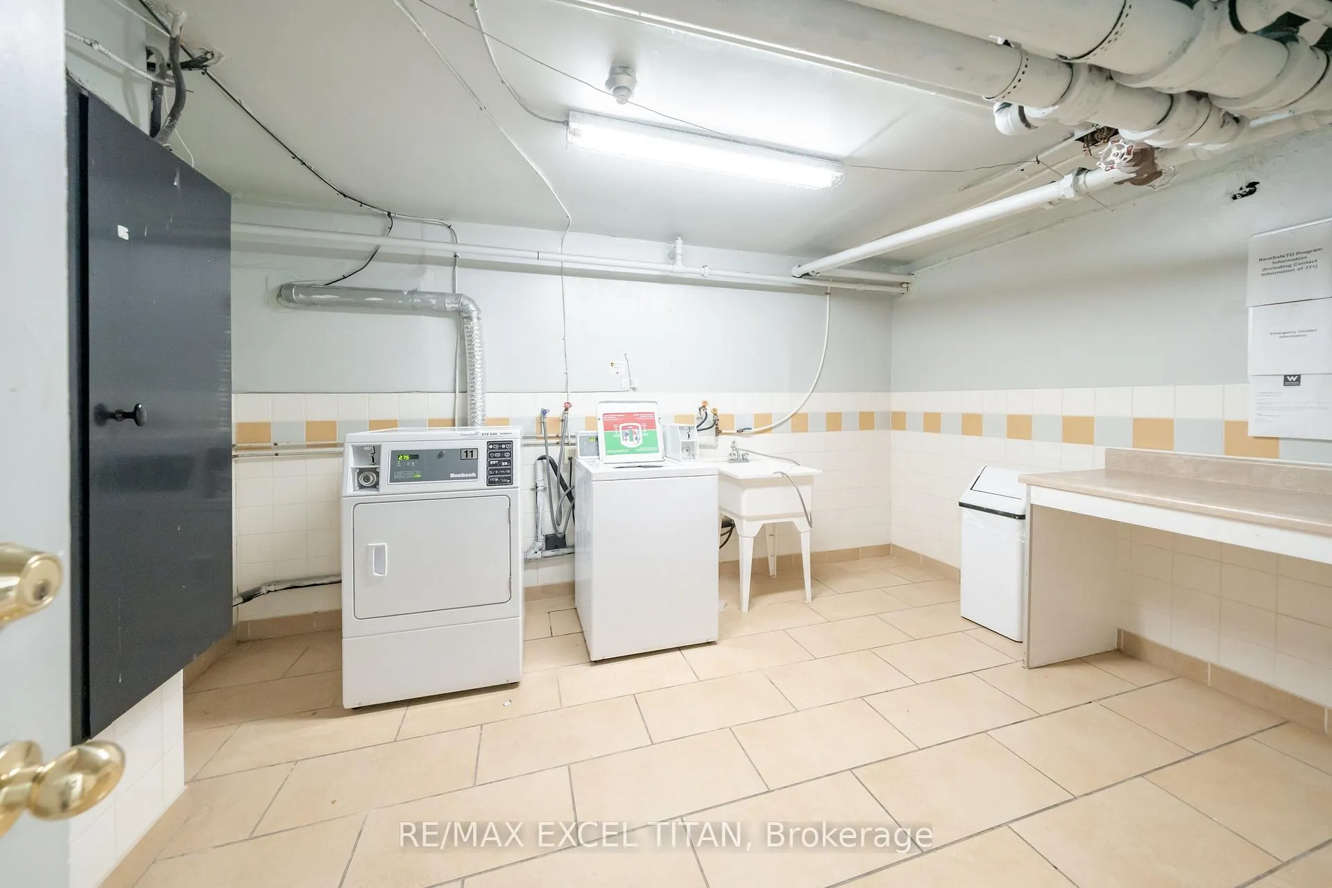 Photo 9 of Unit 80, 10 Kingston Road, Toronto, Woodbine Corridor — HOMEH