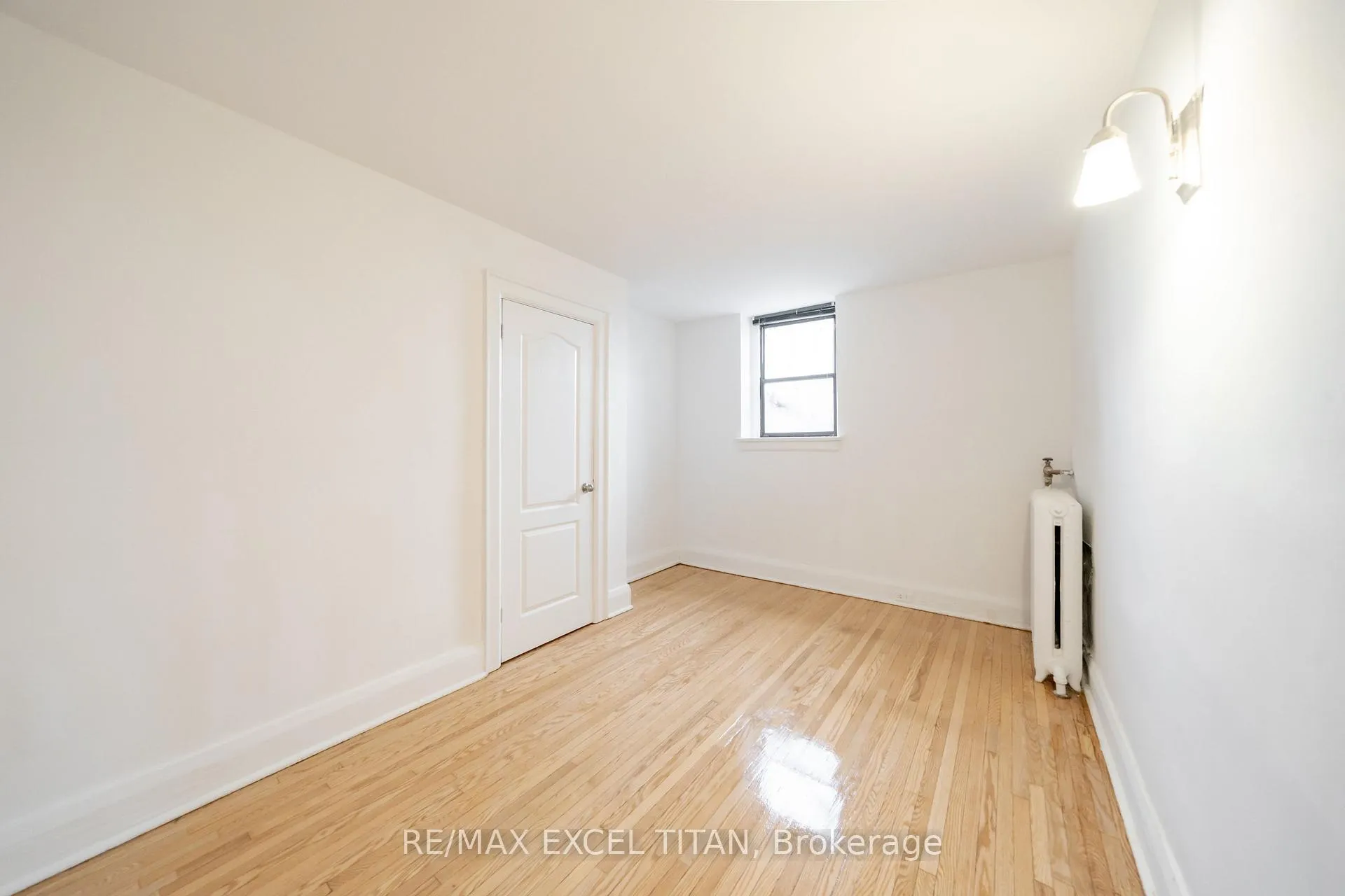 Photo 2 of Unit 9, 2 Kingston Road, Toronto, Woodbine Corridor — HOMEH