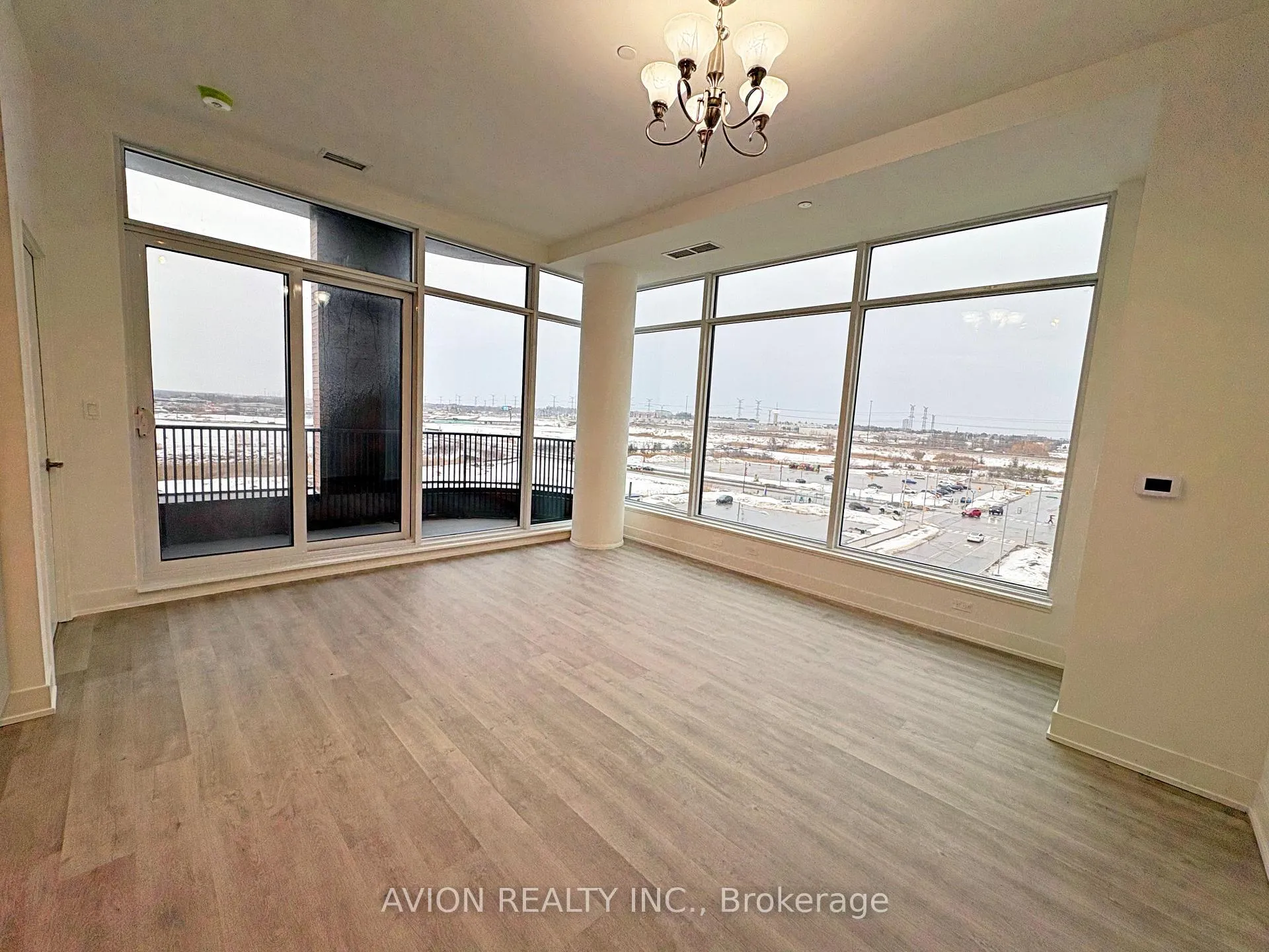 Photo 8 of Unit 614, 38 Andre de Grasse Street, Markham, Unionville — HOMEH