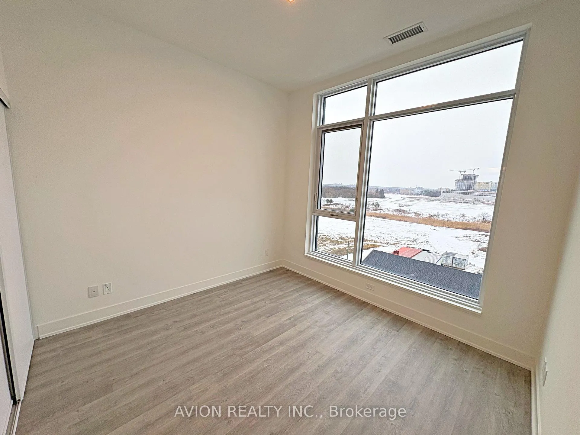 Photo 9 of Unit 614, 38 Andre de Grasse Street, Markham, Unionville — HOMEH