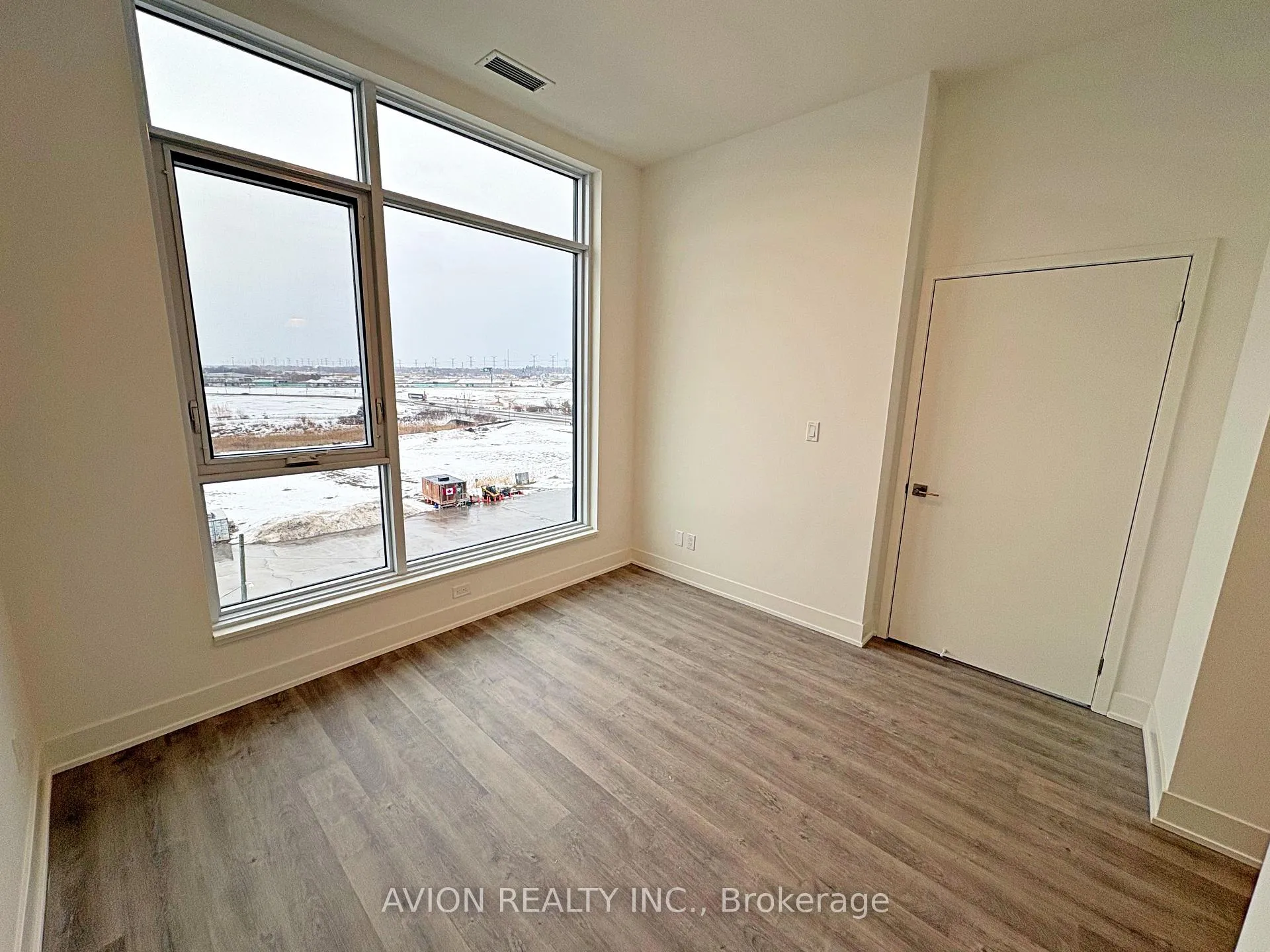 Photo 10 of Unit 614, 38 Andre de Grasse Street, Markham, Unionville — HOMEH