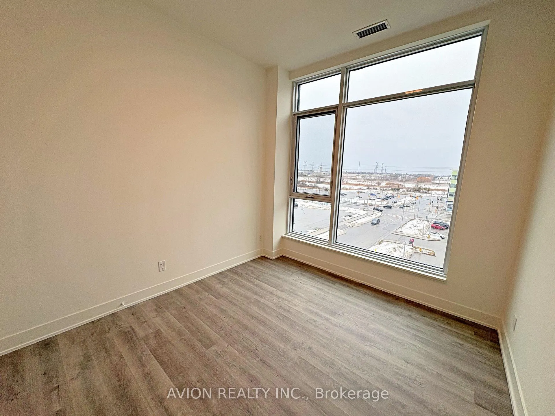 Photo 14 of Unit 614, 38 Andre de Grasse Street, Markham, Unionville — HOMEH
