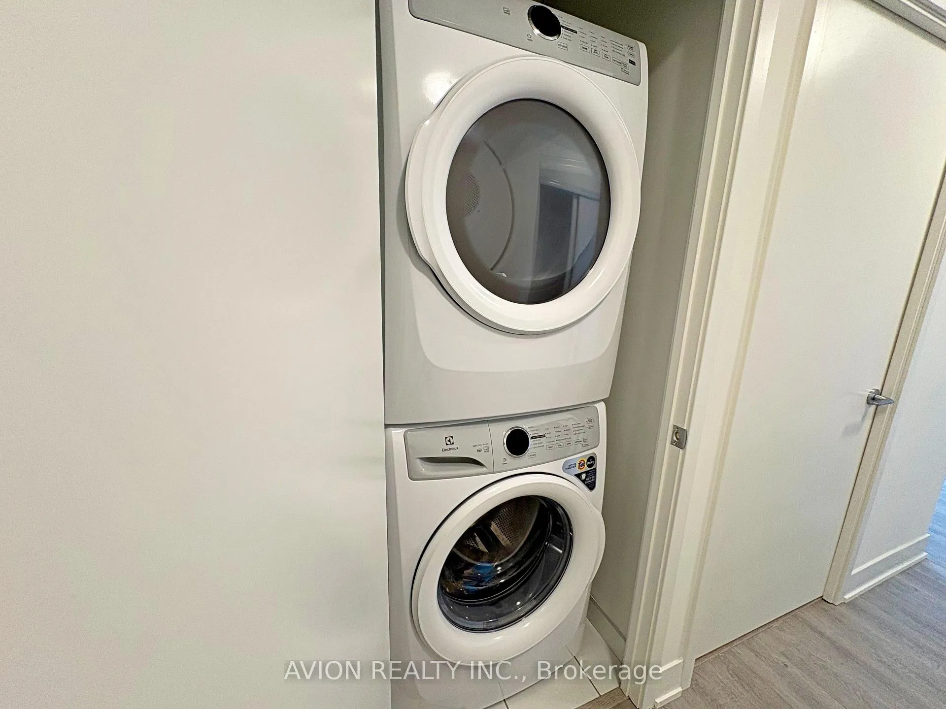 Photo 17 of Unit 614, 38 Andre de Grasse Street, Markham, Unionville — HOMEH
