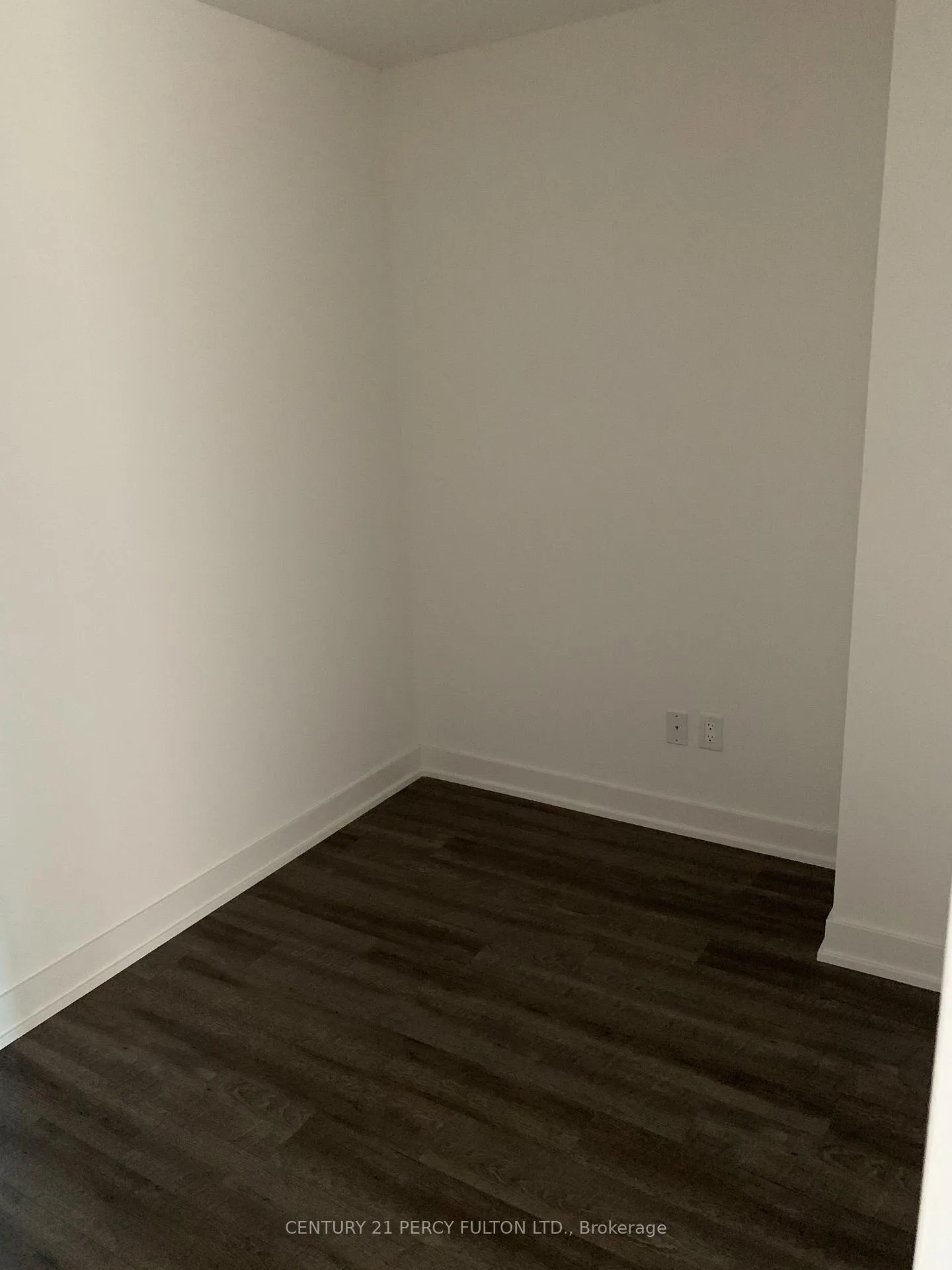 Photo 8 of Unit 818, 15 Baseball Place, Toronto, South Riverdale — HOMEH
