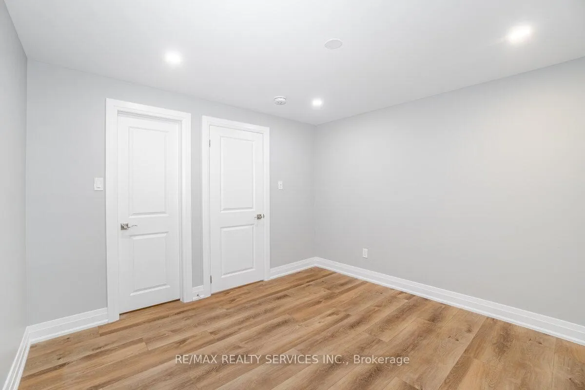 Photo 9 of 156 Vodden Street E, Brampton, Brampton North — HOMEH