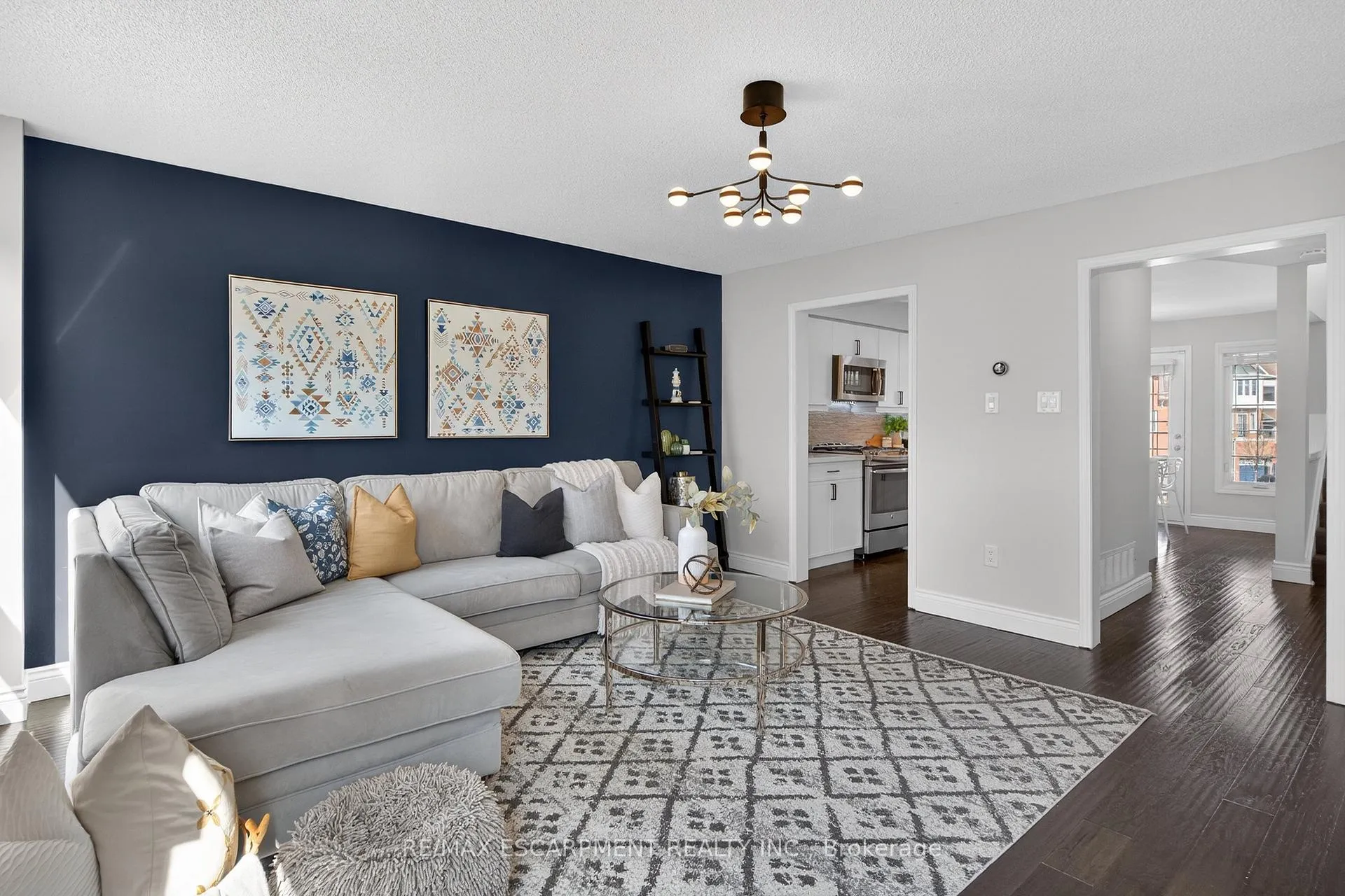 Photo 1 of 5135 Dryden Avenue, Burlington, Orchard — HOMEH