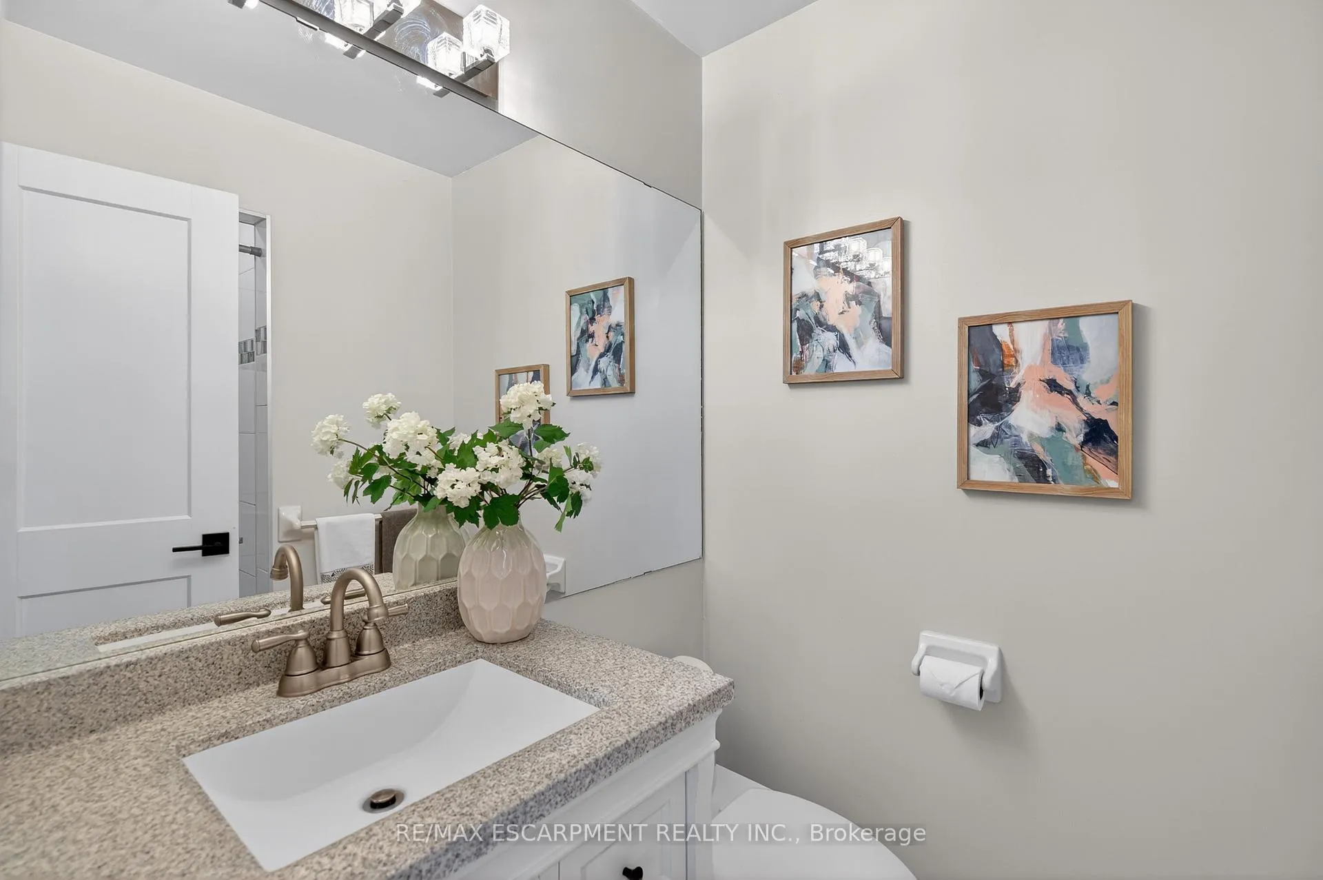 Photo 13 of 5135 Dryden Avenue, Burlington, Orchard — HOMEH