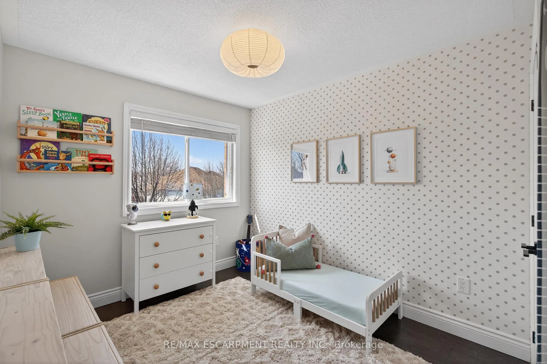 Photo 16 of 5135 Dryden Avenue, Burlington, Orchard — HOMEH