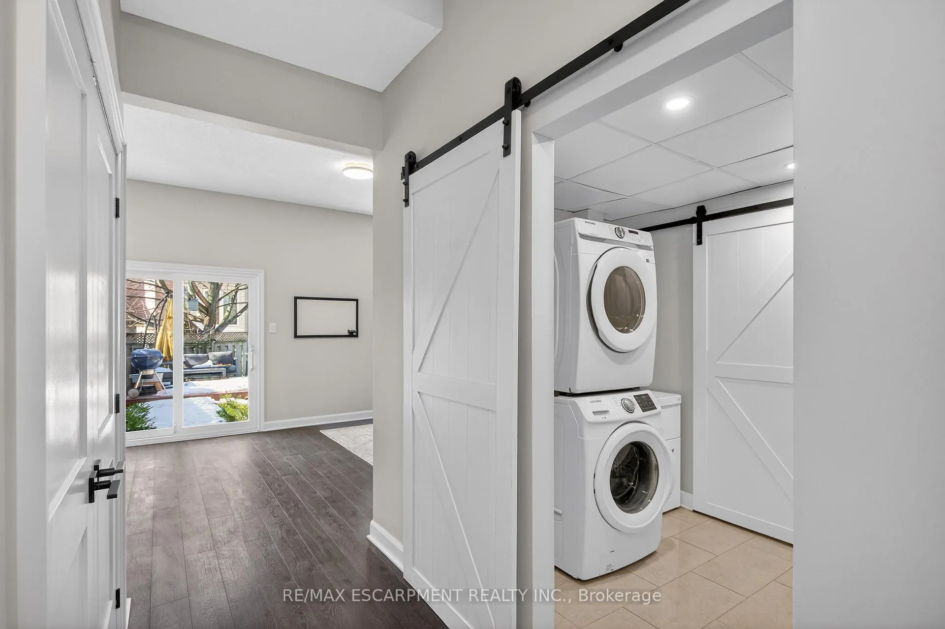 Photo 21 of 5135 Dryden Avenue, Burlington, Orchard — HOMEH