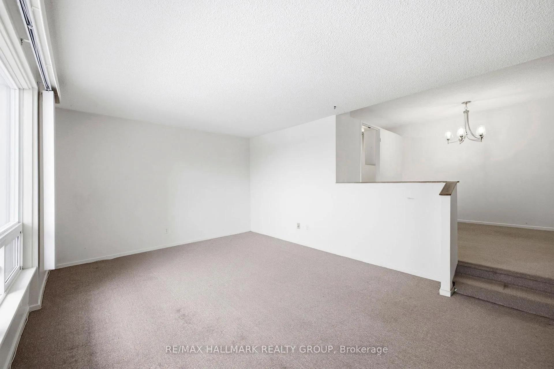 Photo 6 of Unit 315, 1100 Ambleside Drive, Ottawa, Woodroffe — HOMEH