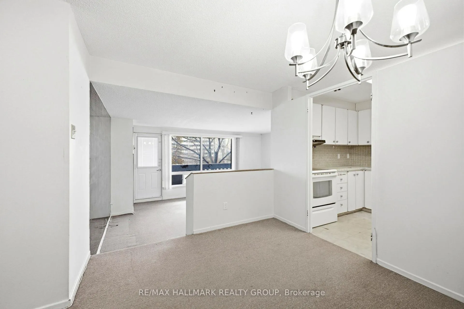 Photo 9 of Unit 315, 1100 Ambleside Drive, Ottawa, Woodroffe — HOMEH