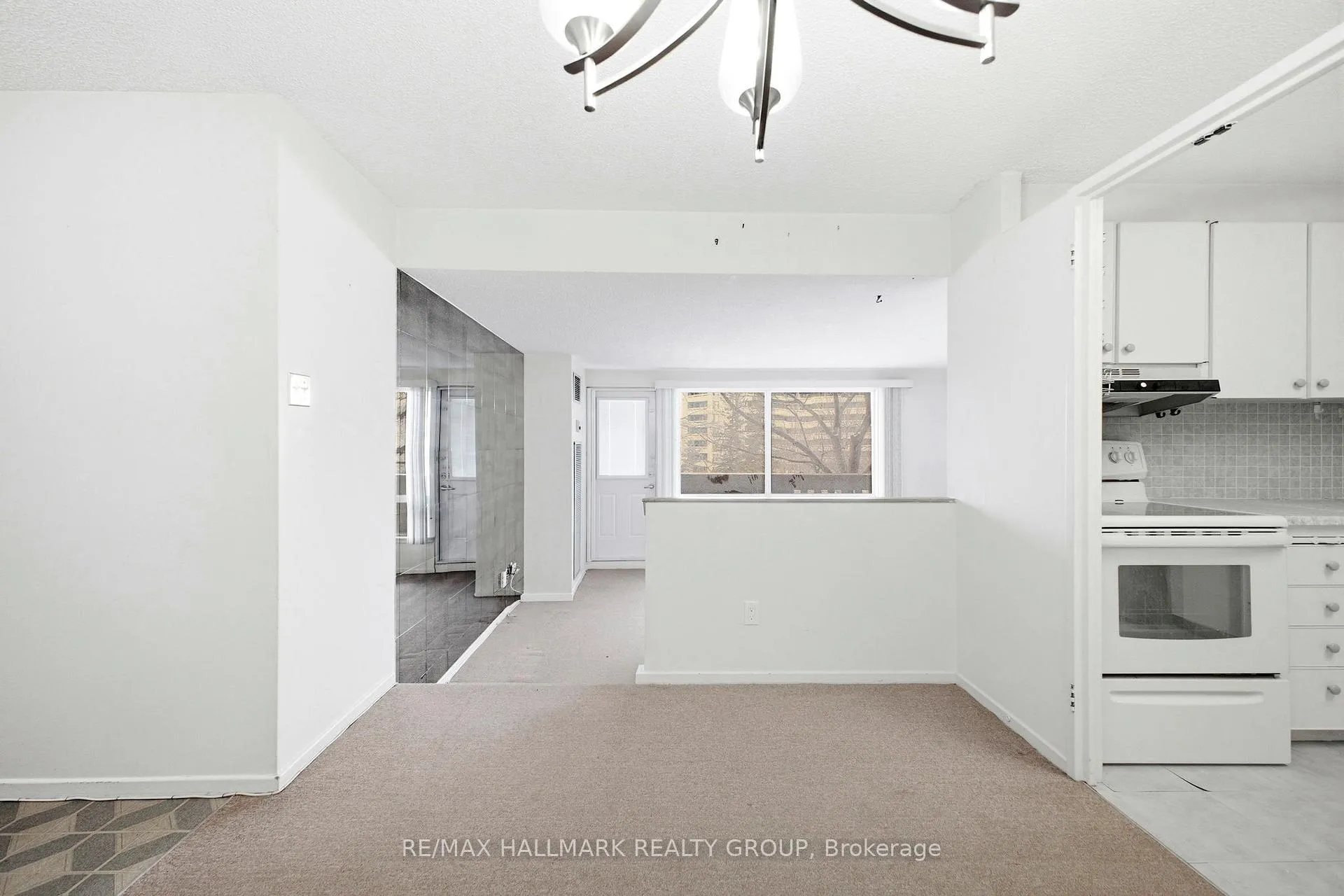 Photo 11 of Unit 315, 1100 Ambleside Drive, Ottawa, Woodroffe — HOMEH