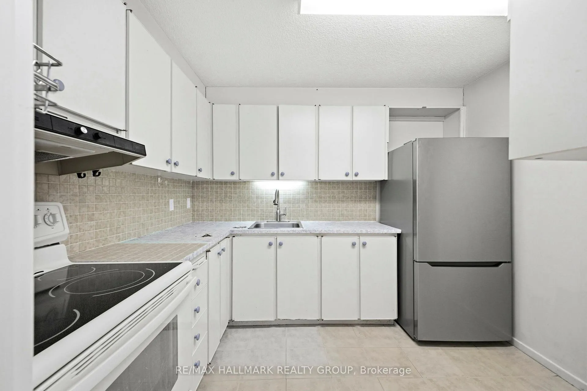 Photo 14 of Unit 315, 1100 Ambleside Drive, Ottawa, Woodroffe — HOMEH