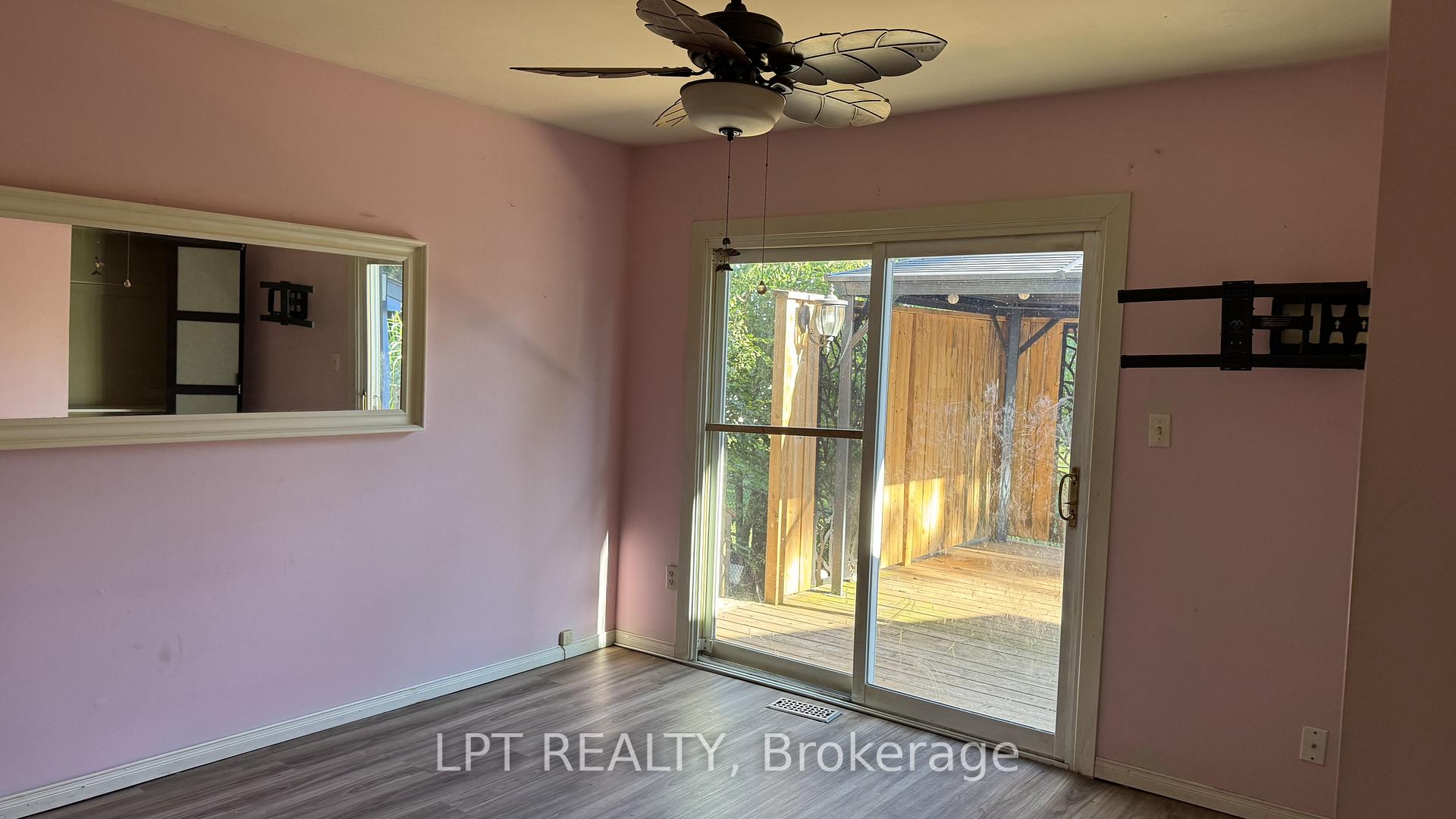 Photo 10 of 209 Sunset Crescent, Innisfil, Stroud — HOMEH