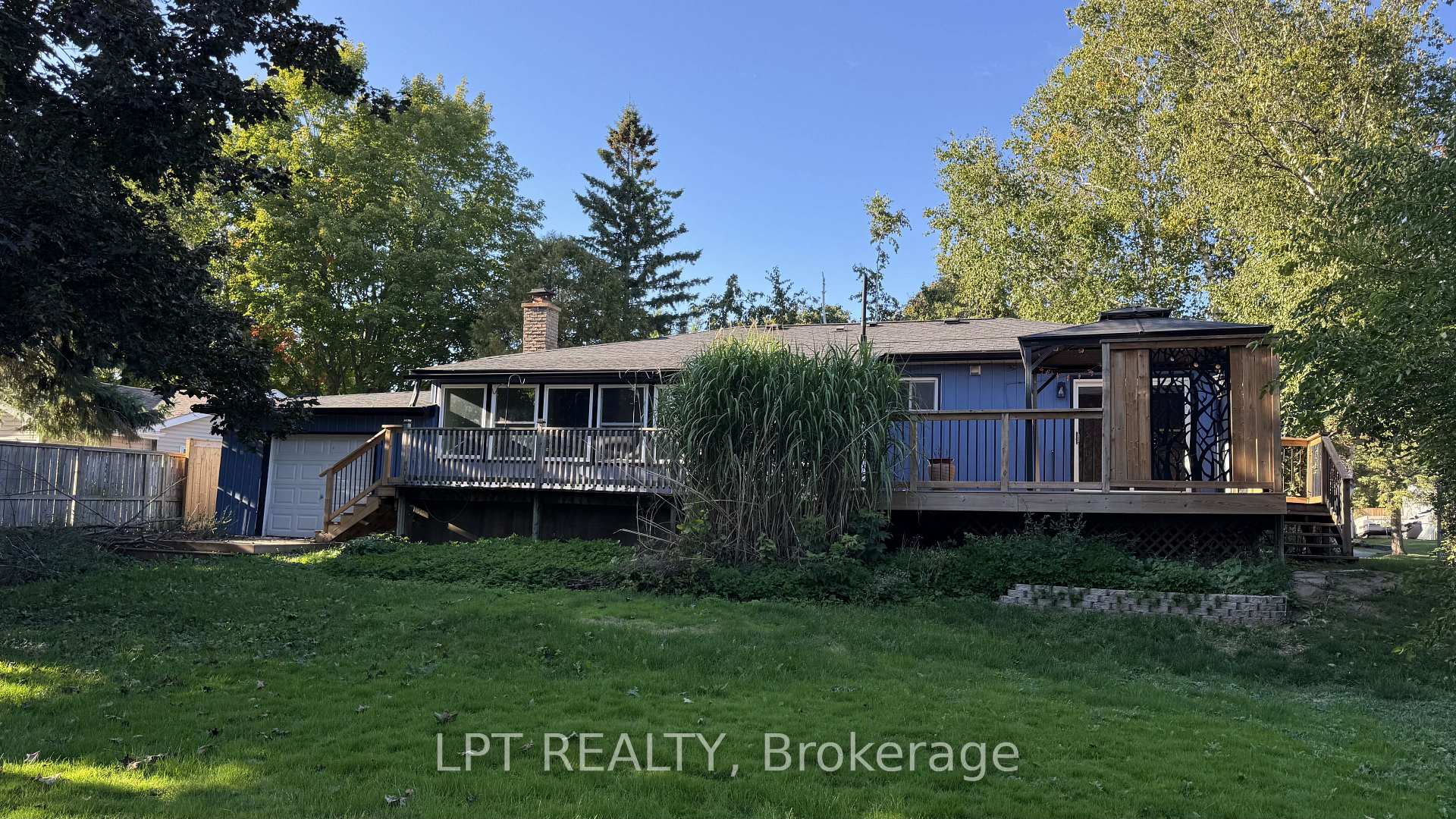 Photo 20 of 209 Sunset Crescent, Innisfil, Stroud — HOMEH
