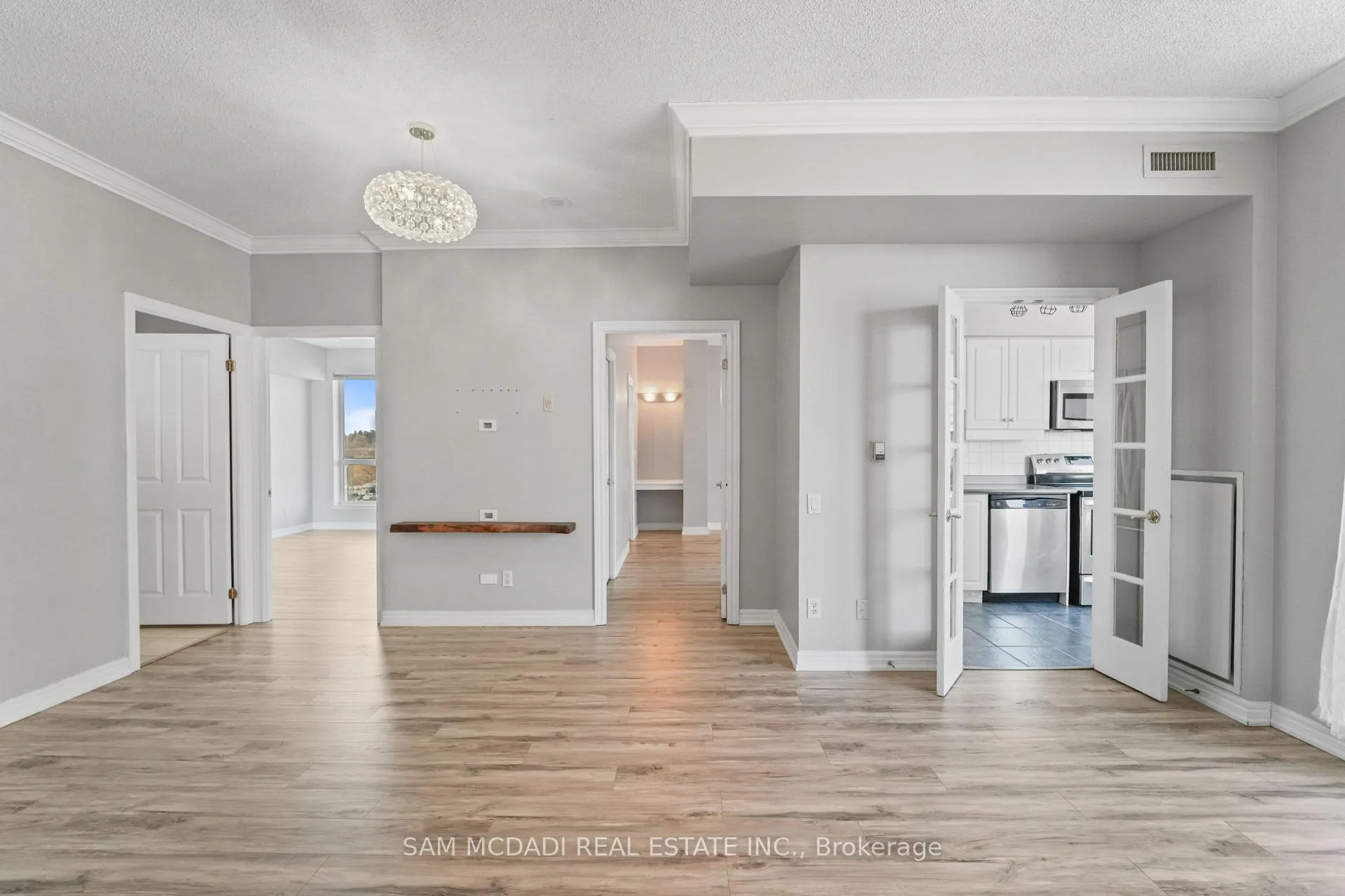 Photo 4 of Unit 509, 50 Old Mill Road, Oakville, Old Oakville — HOMEH