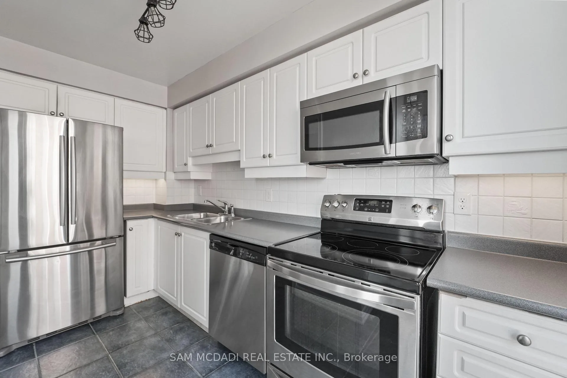 Photo 9 of Unit 509, 50 Old Mill Road, Oakville, Old Oakville — HOMEH
