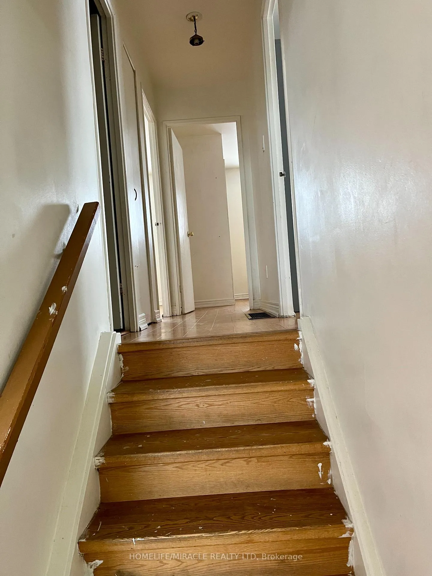 Photo 8 of 61 Greenbriar Road, Brampton, Northgate — HOMEH