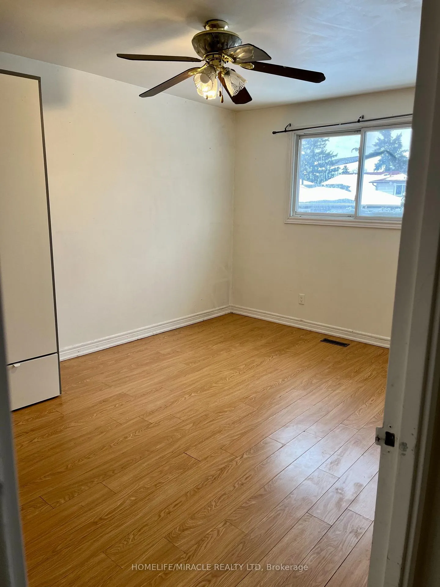 Photo 12 of 61 Greenbriar Road, Brampton, Northgate — HOMEH