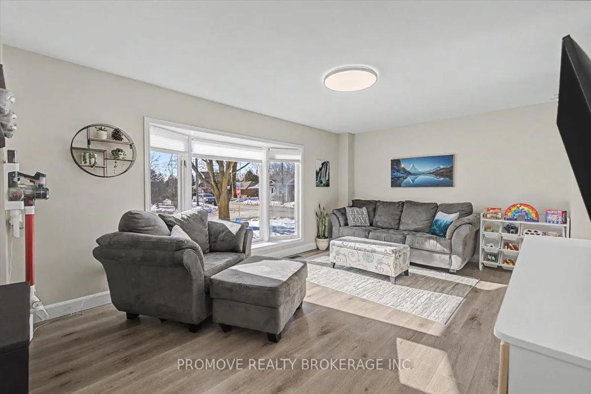 Photo 5 of 4 St Arnaud Street, Guelph, Junction/Onward Willow — HOMEH