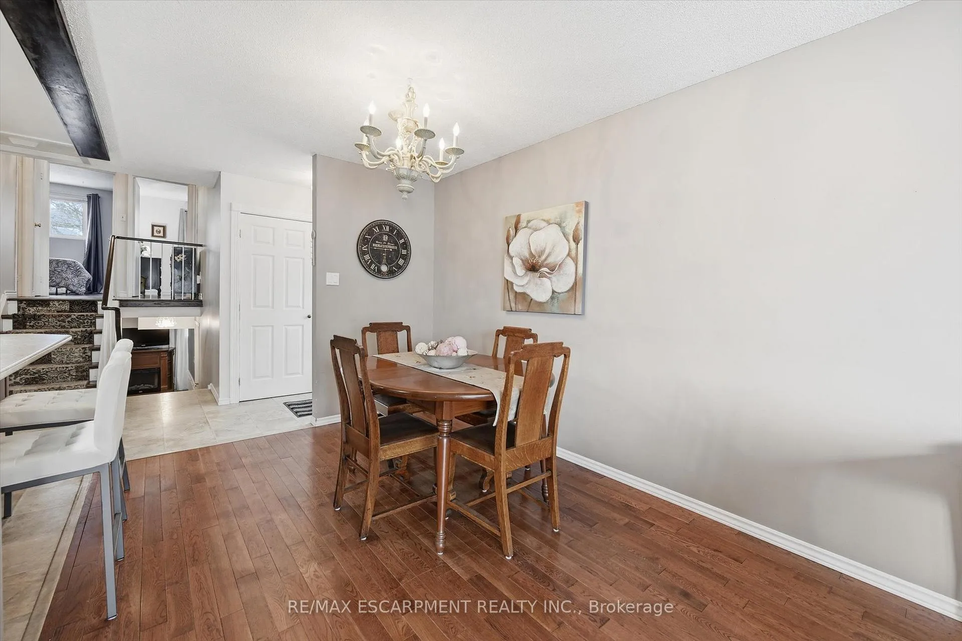 Photo 16 of 2223 Manchester Drive, Burlington, Brant Hills — HOMEH