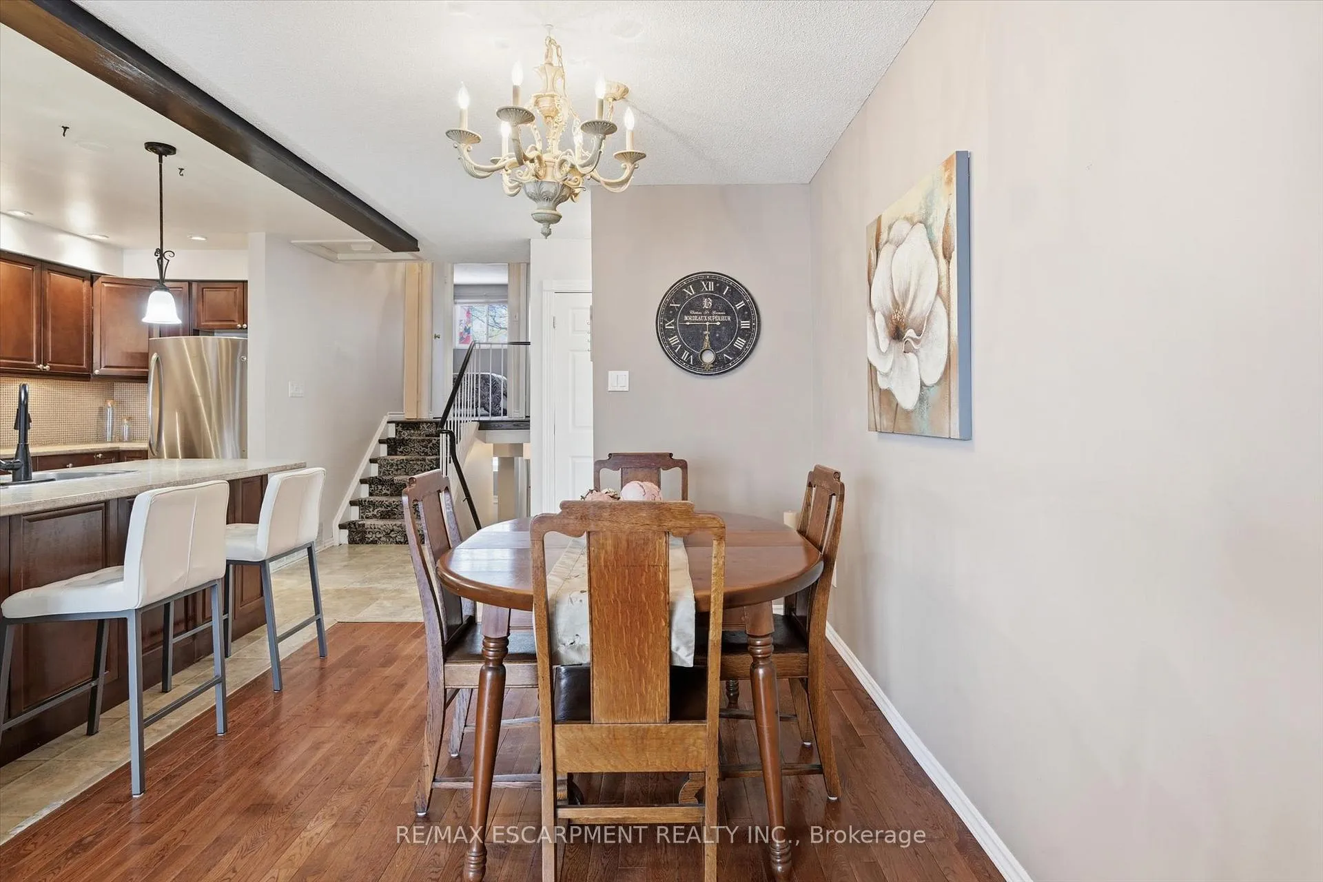 Photo 17 of 2223 Manchester Drive, Burlington, Brant Hills — HOMEH