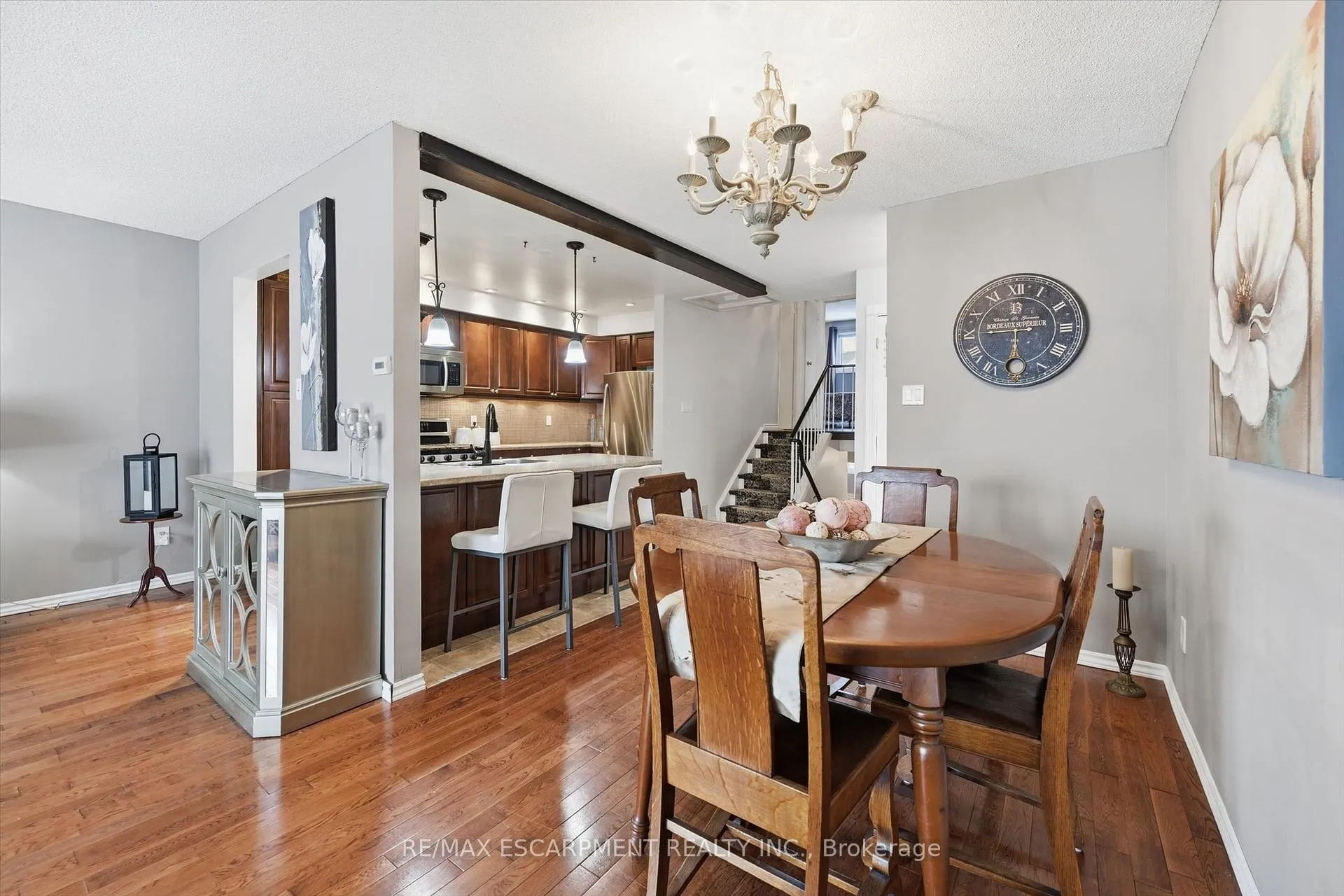 Photo 18 of 2223 Manchester Drive, Burlington, Brant Hills — HOMEH